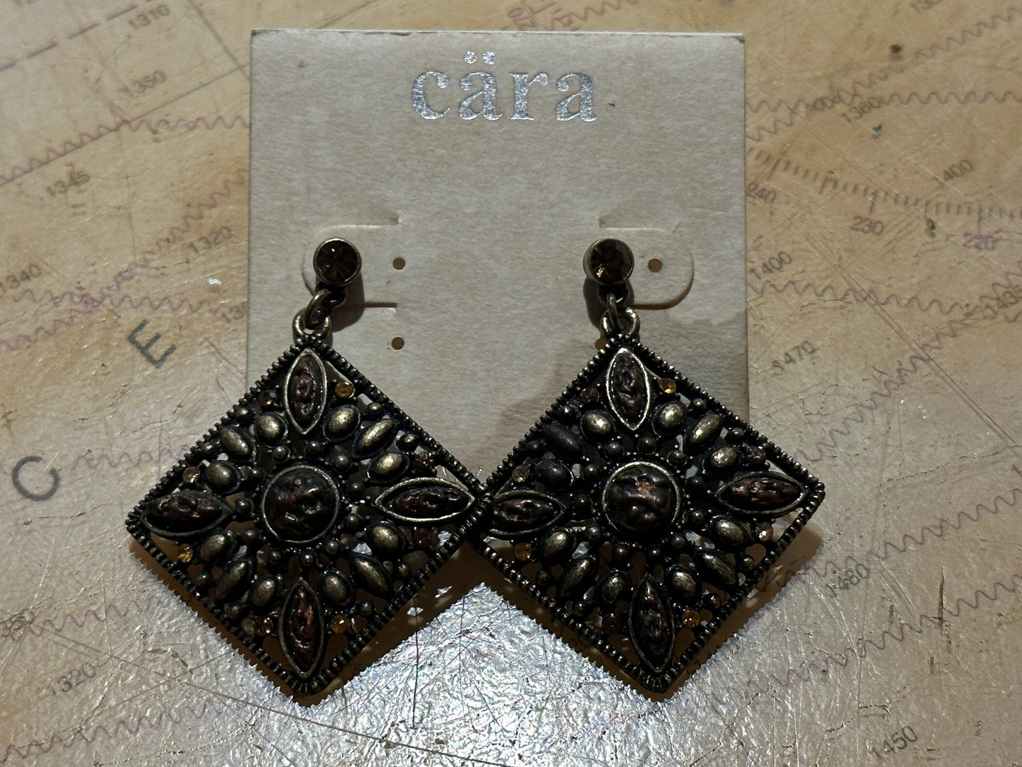 Vintage Cära Diamond Shaped Earrings | Accessories