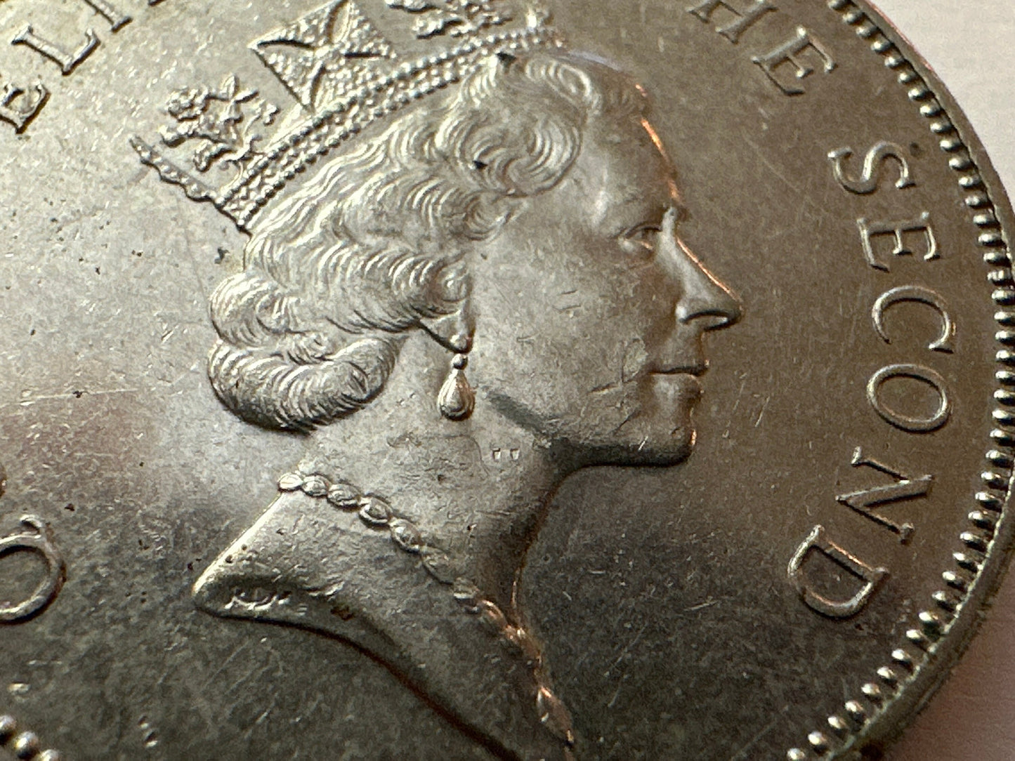 Queen Elizabeth The Second 1973 10 New Pence Coin | Memorabilia