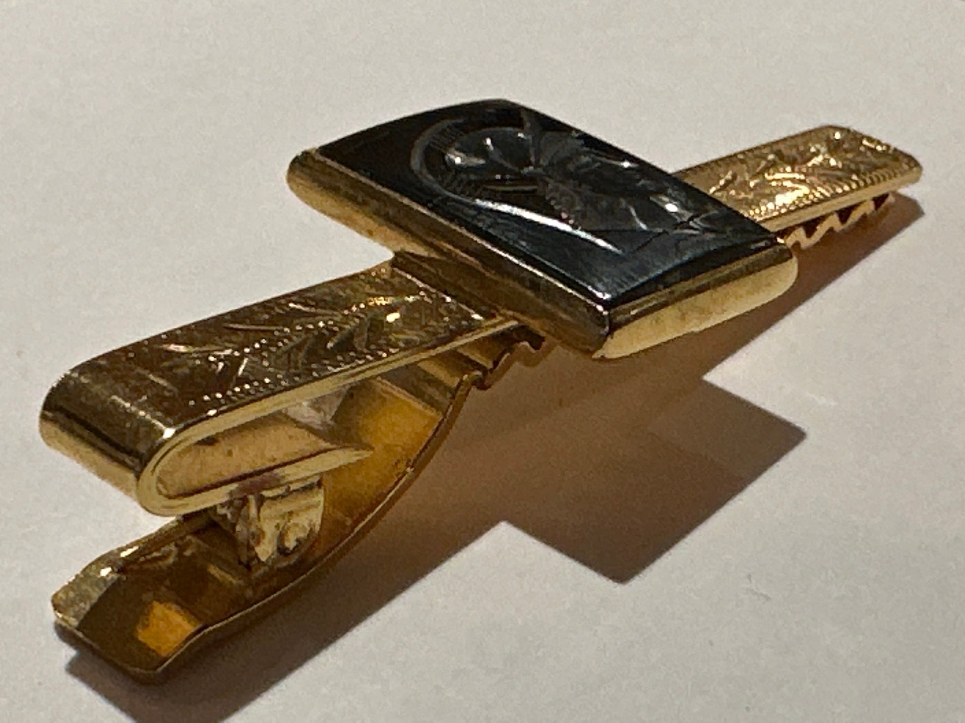 Vintage Goldtone Knight Tie Clip | Accessories