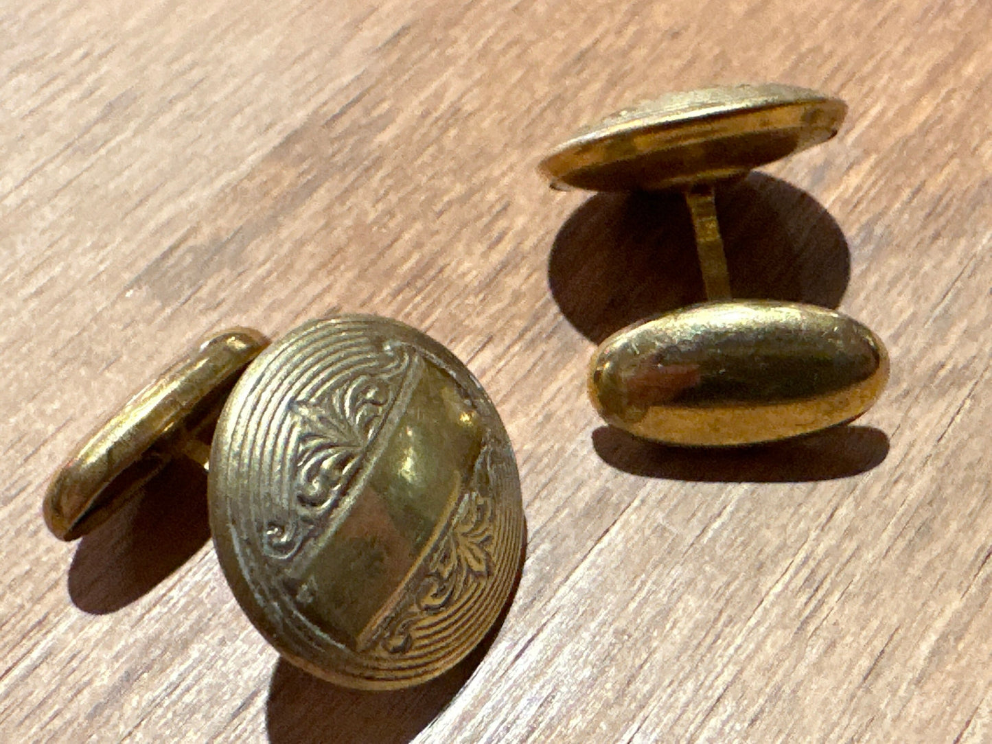 Vintage Goldtone Circle Cuff Links | Accessories