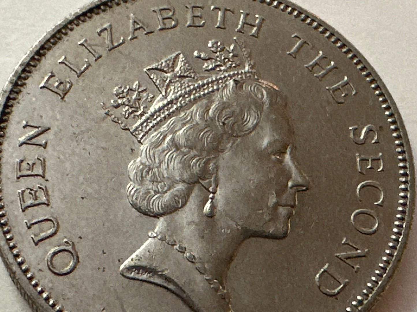 Queen Elizabeth The Second 1994 20 Pence Coin | Memorabilia