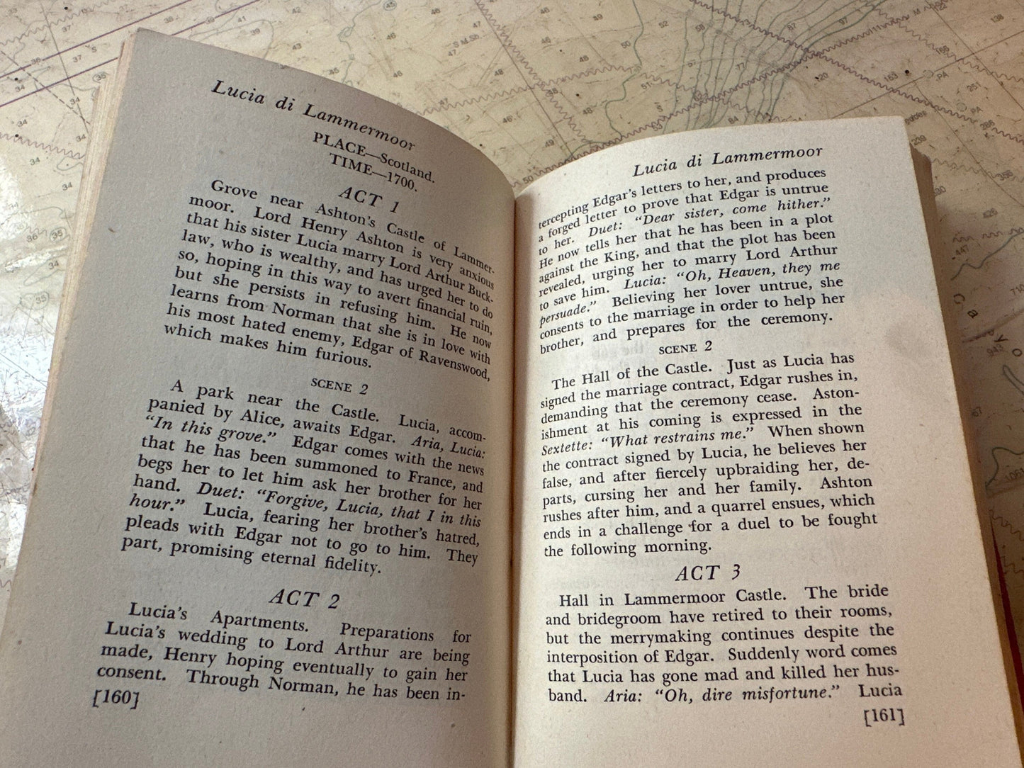 The Story Of A Hundred Operas by Felix Mendelsohn | Literature