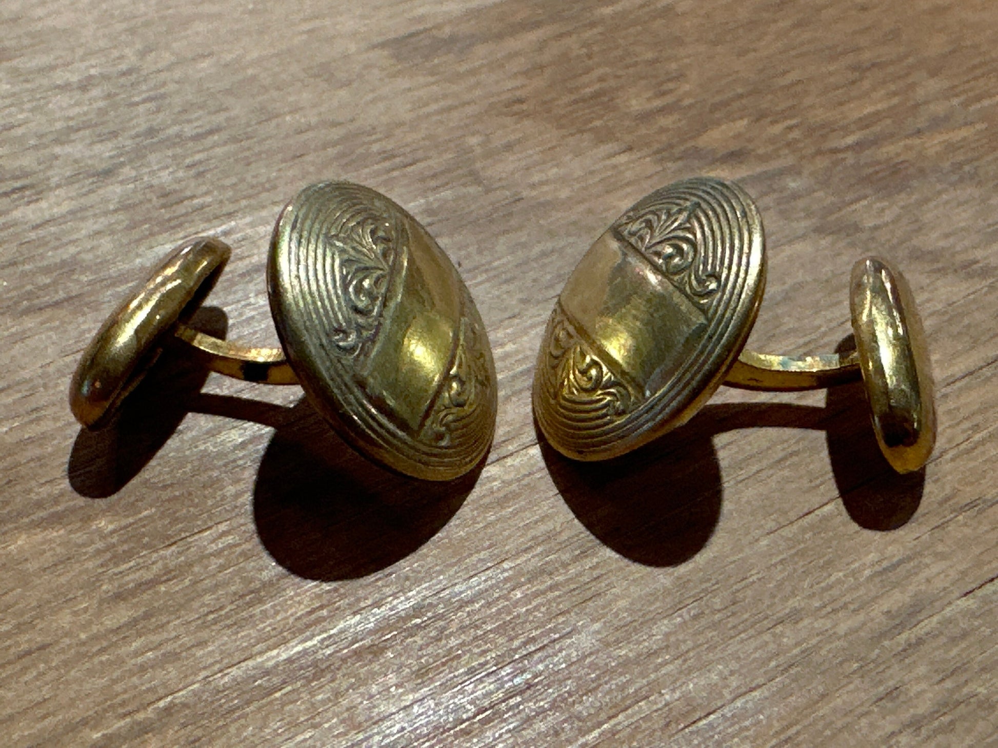 Vintage Goldtone Circle Cuff Links | Accessories