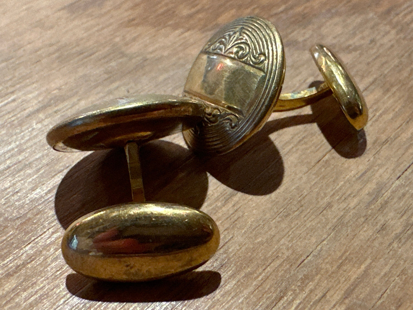 Vintage Goldtone Circle Cuff Links | Accessories