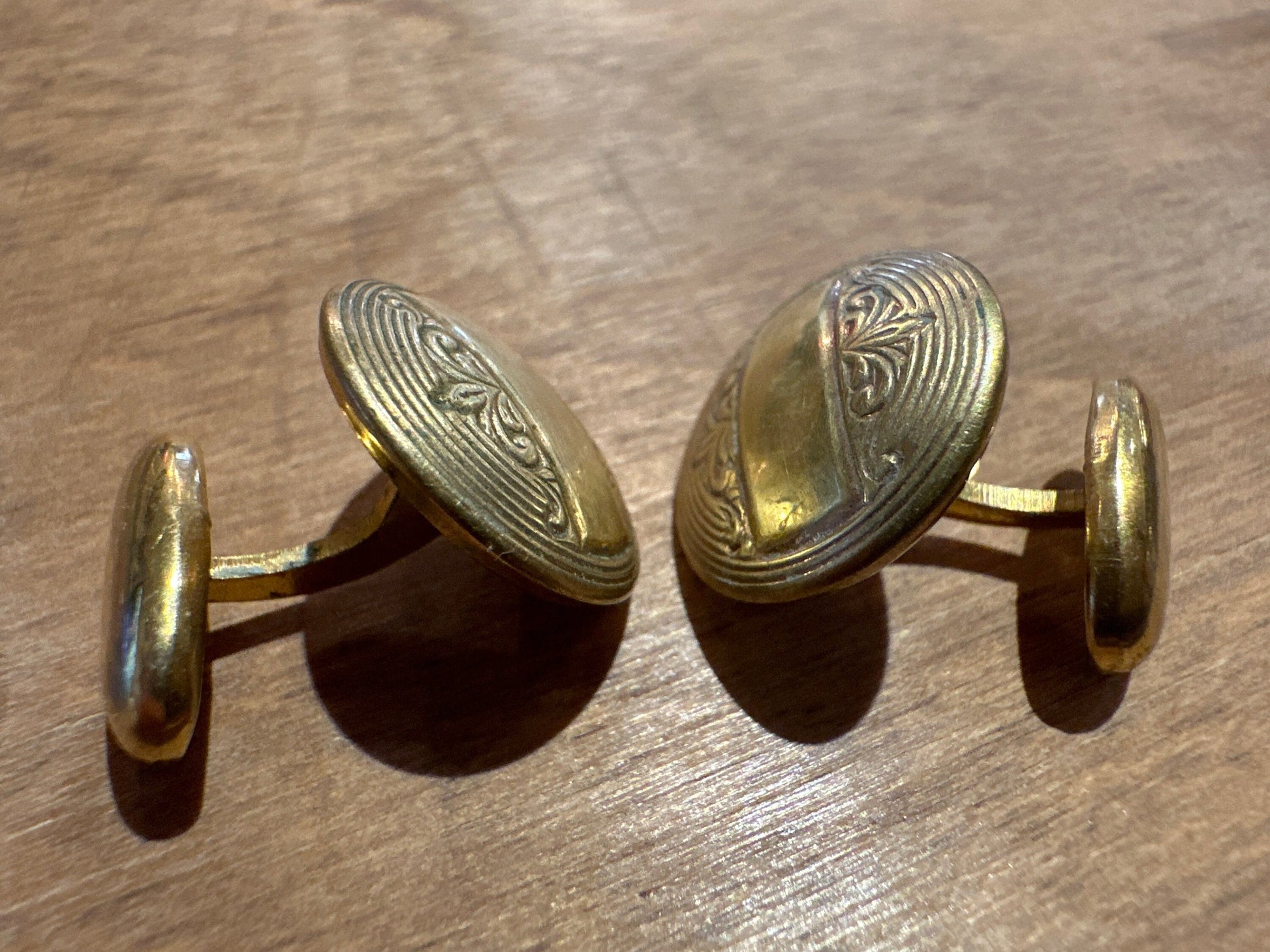 Vintage Goldtone Circle Cuff Links | Accessories