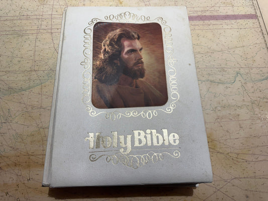 Vintage 1980's Lenticular Print White Large Holy Bible | Home & Living