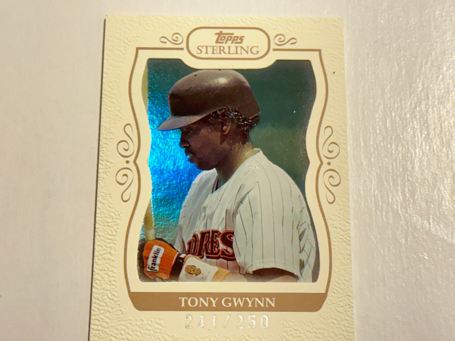 Tony Gwynn - Topps 267 - Collectible Baseball Card | Memorabilia