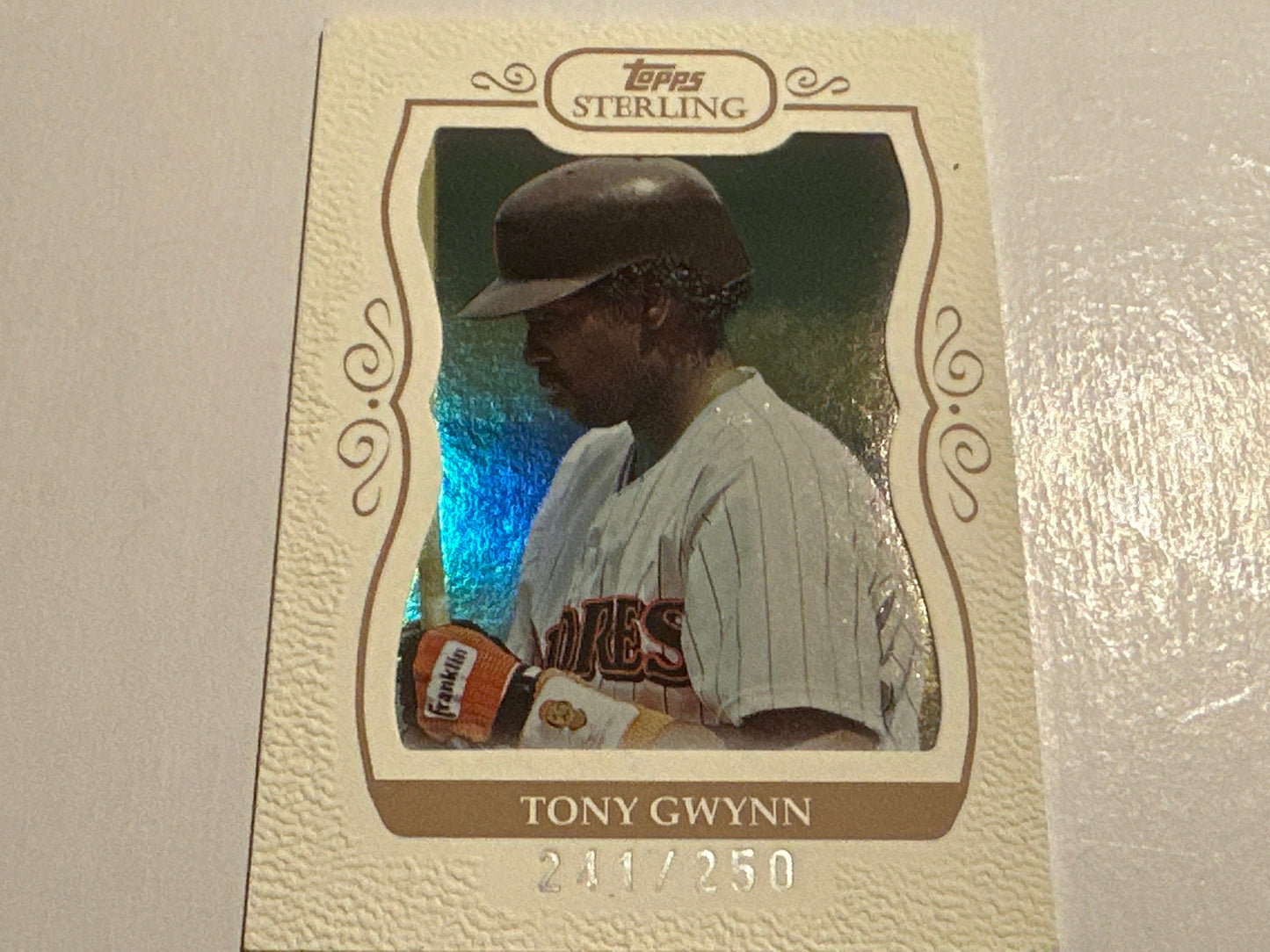 Tony Gwynn - Topps 267 - Collectible Baseball Card | Memorabilia