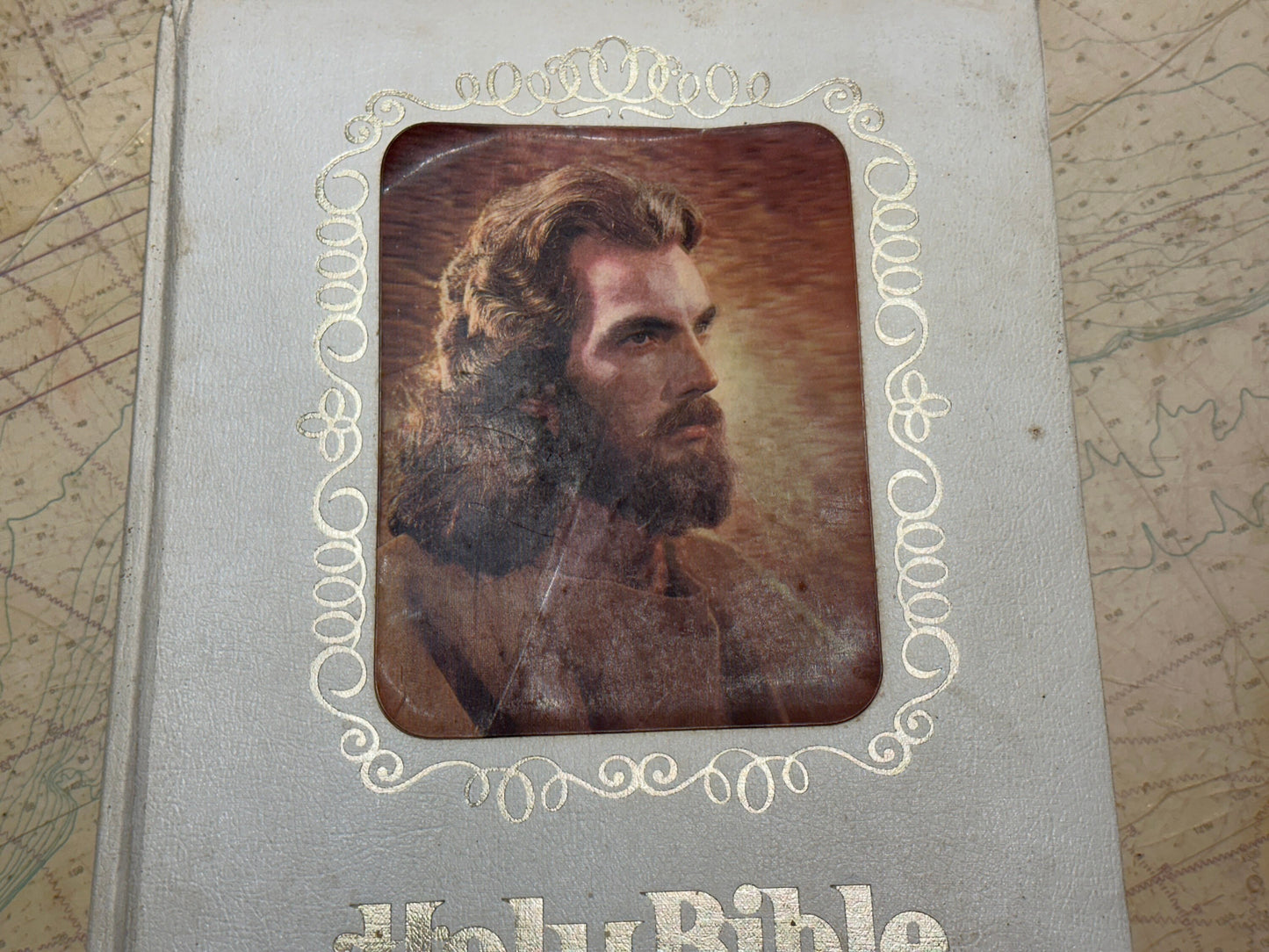 Vintage 1980's Lenticular Print White Large Holy Bible | Home & Living