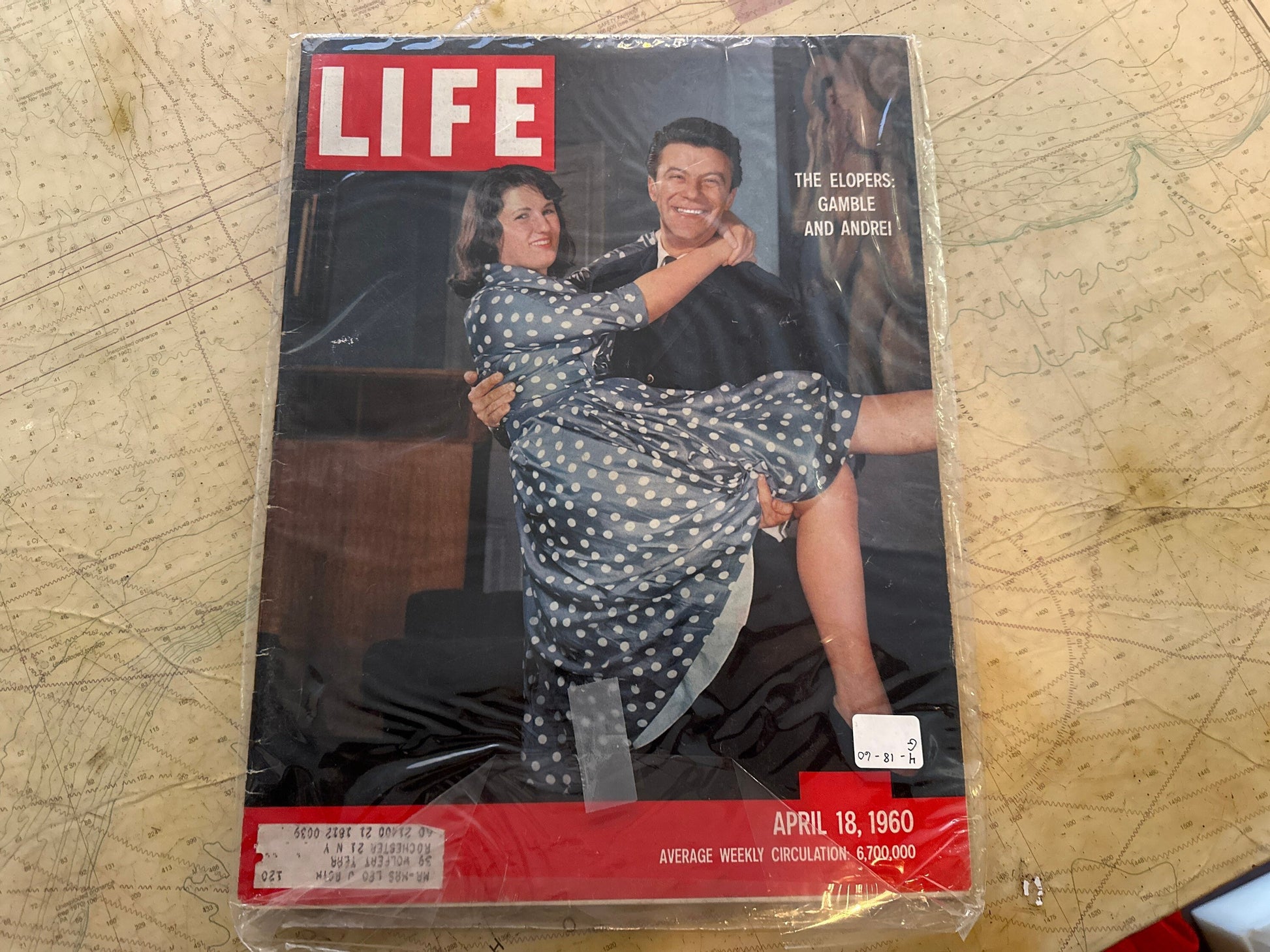 Life Magazine April 18th 1960 Memorabilia, Vintage Collector's Item, Retro Publication