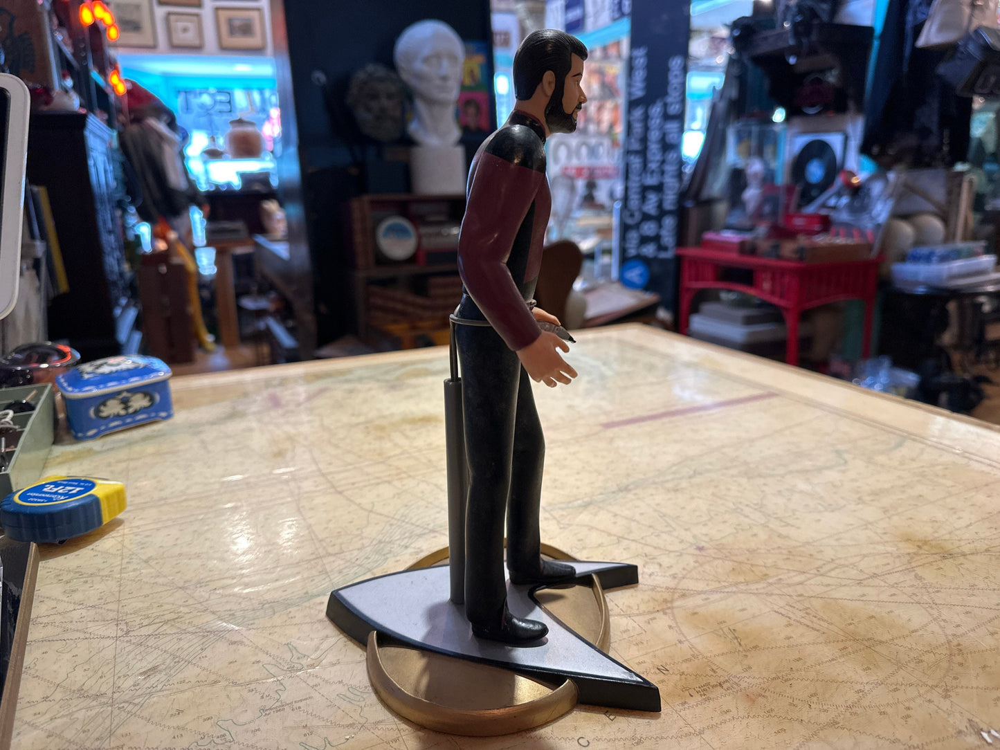 Vintage Stark Trek Lt. Commander William Riker Action Figure w/ Stand | Memorabilia