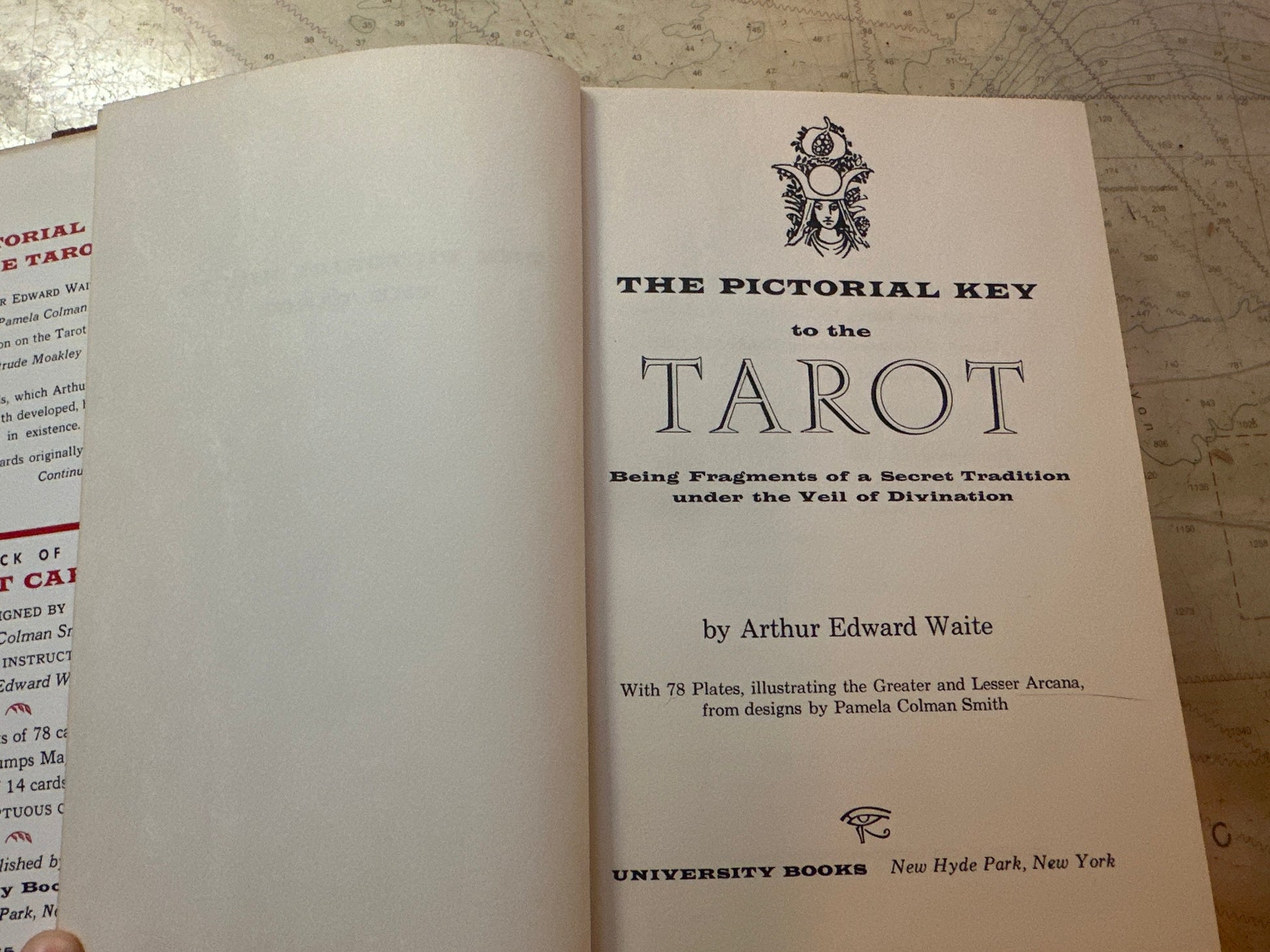 The Pictorial Key to the Tarot by Arthur Edward Waite | 78 Illustrations | Literature