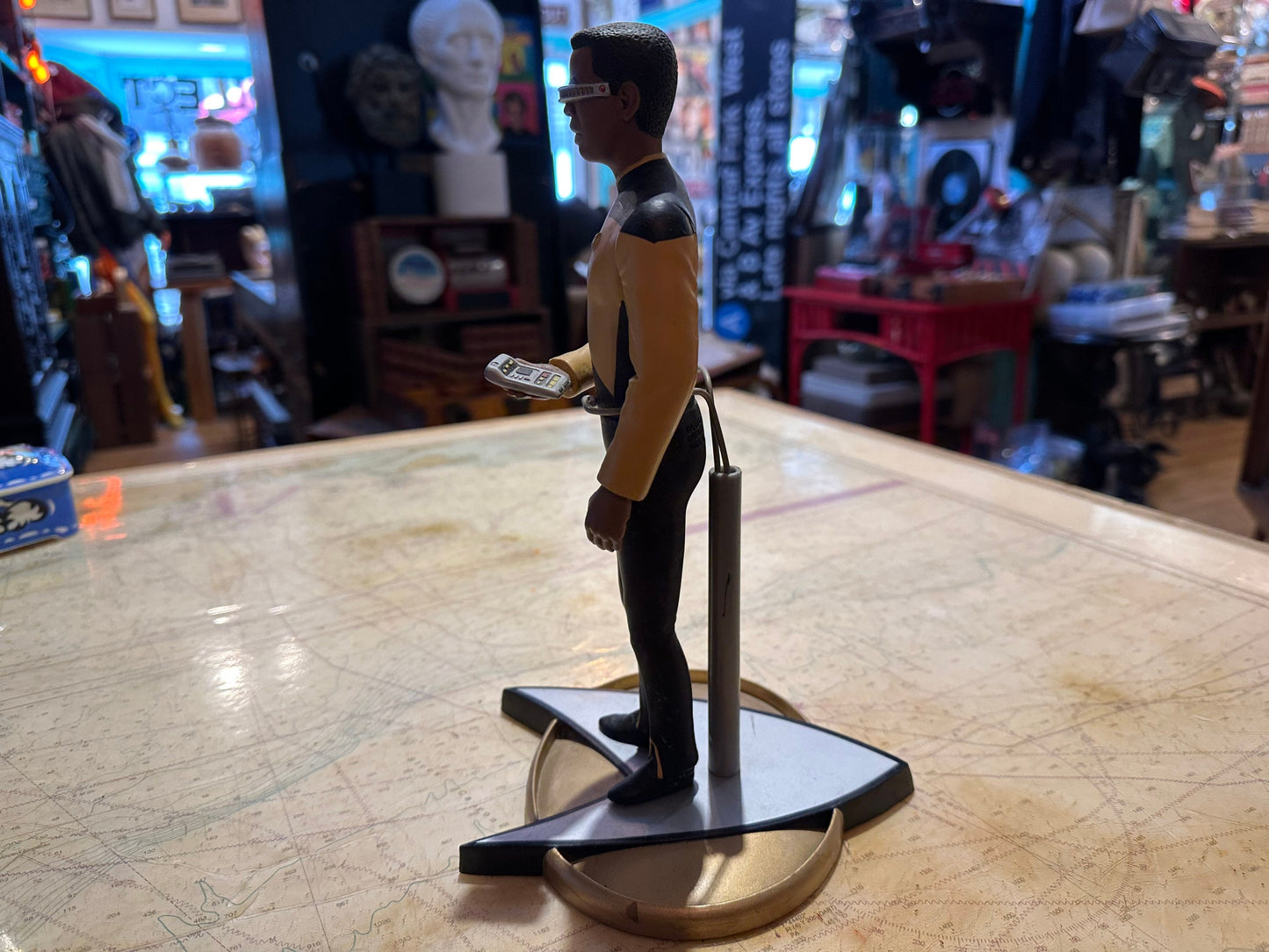 Vintage Stark Trek Lt. Commander Geordi La Forge Action Figure w/ Stand | Memorabilia