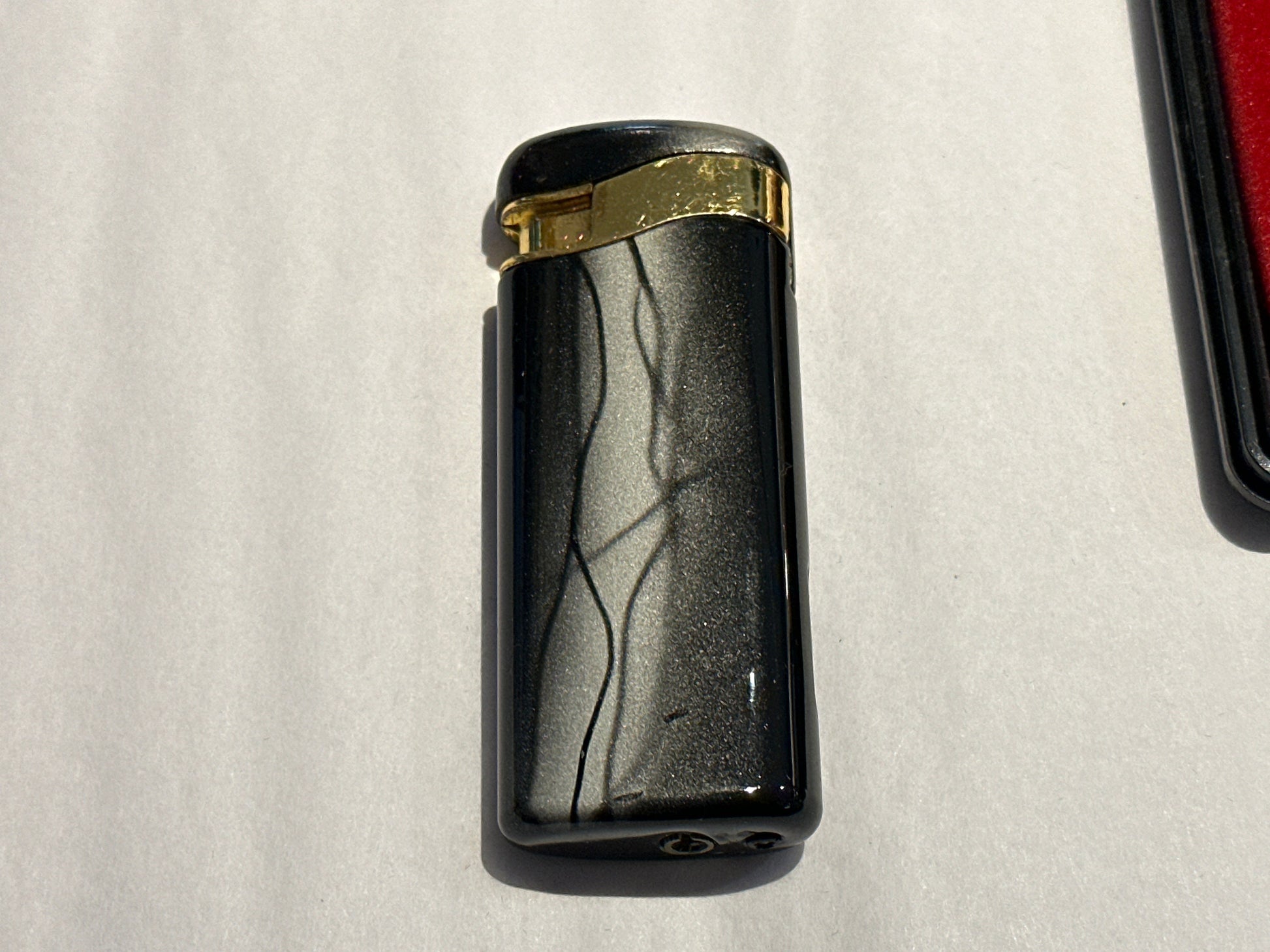 Vintage High Quality Lighter w/ Case | Home & Living