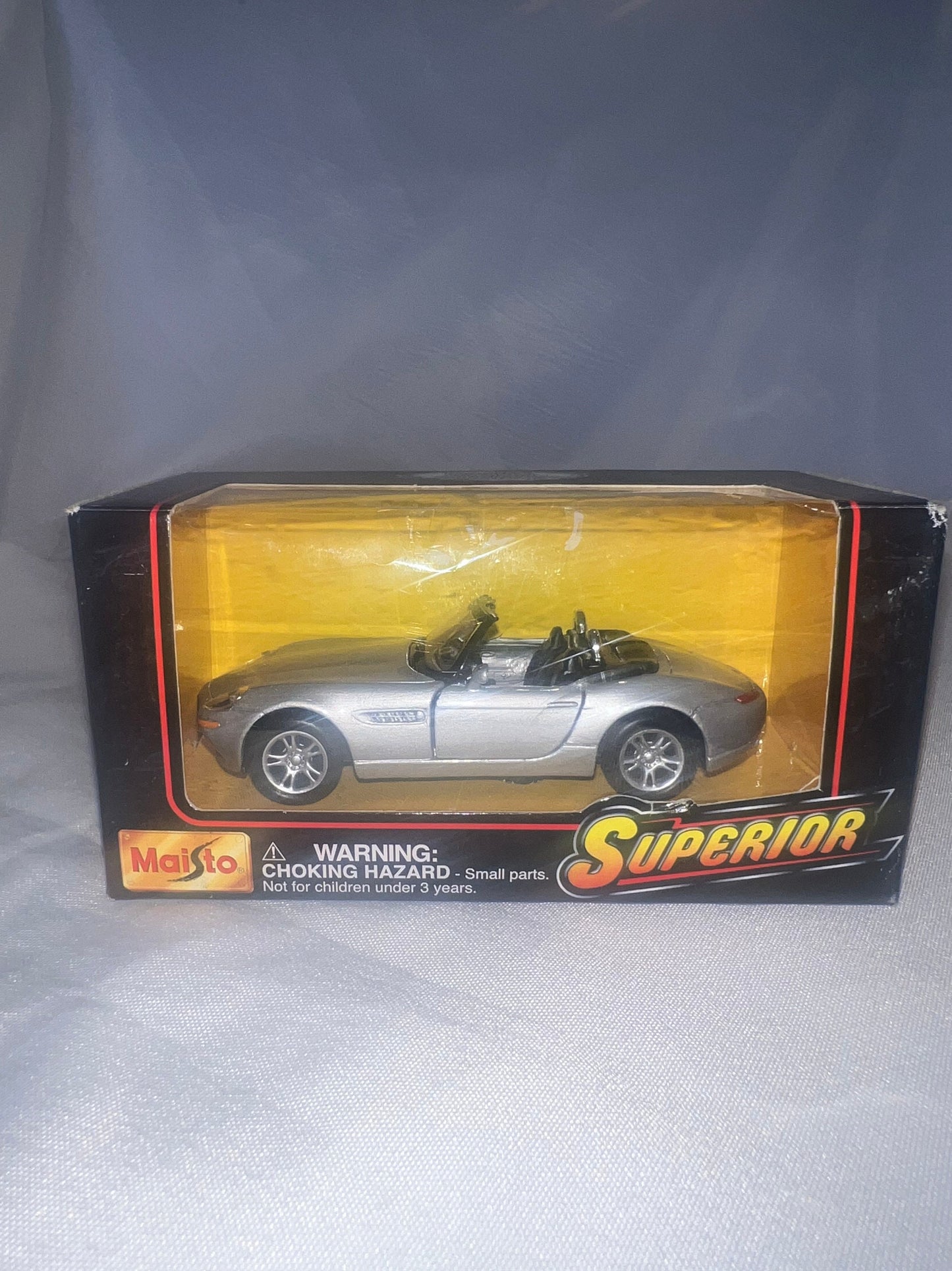 Vintage Maisto Superior Die Cast Metal Collection Car