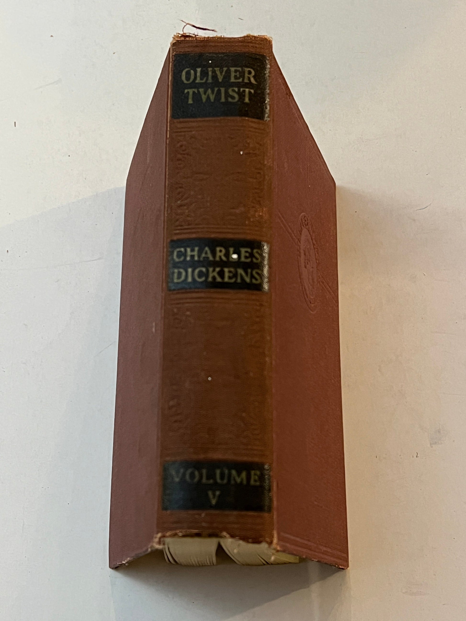 Oliver Twist by Charles Dickens | Volume V | Cleartype Edition | Books, Inc New York | Classic Literature