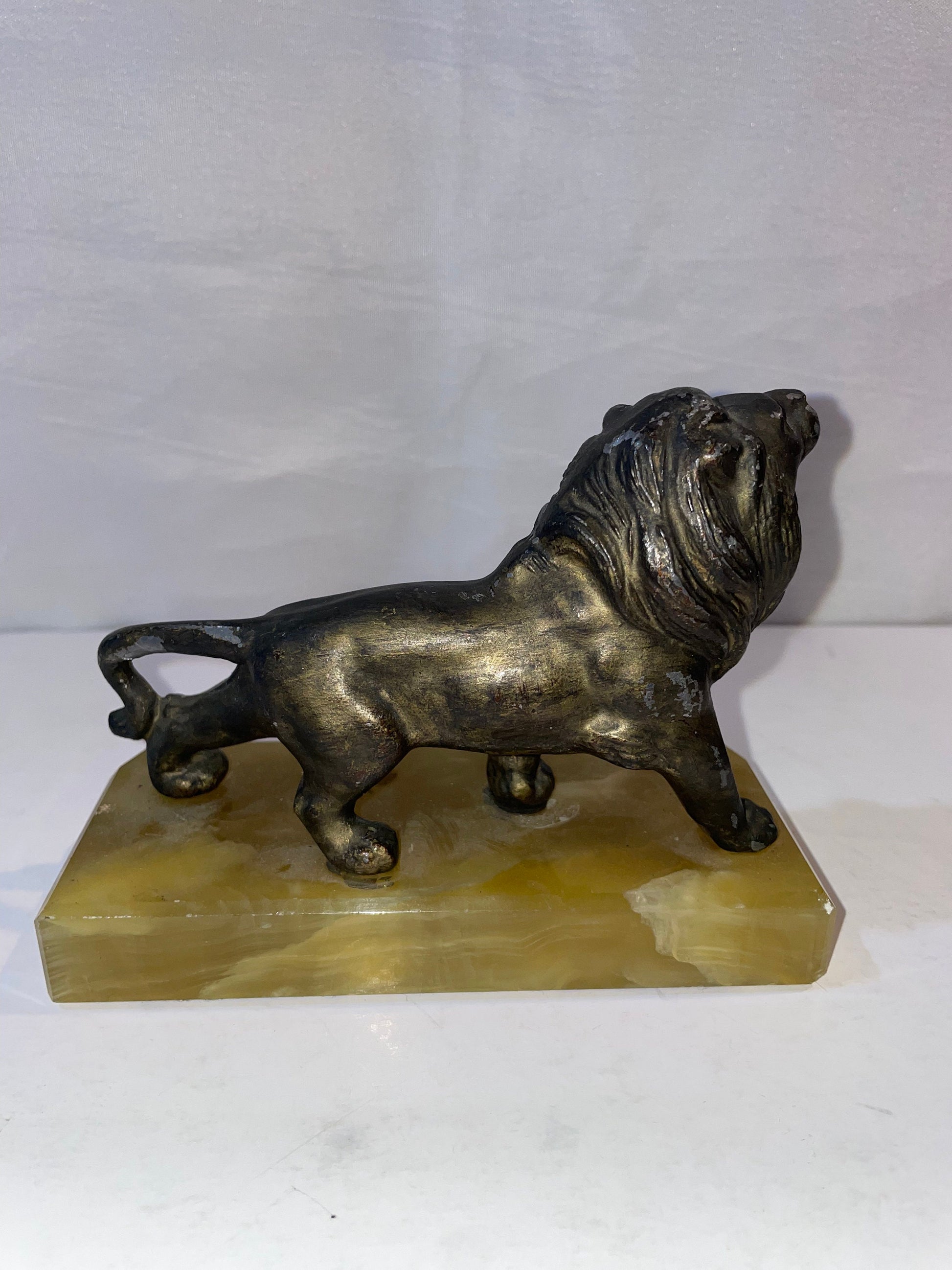 Onyx Lion Pair Bookends