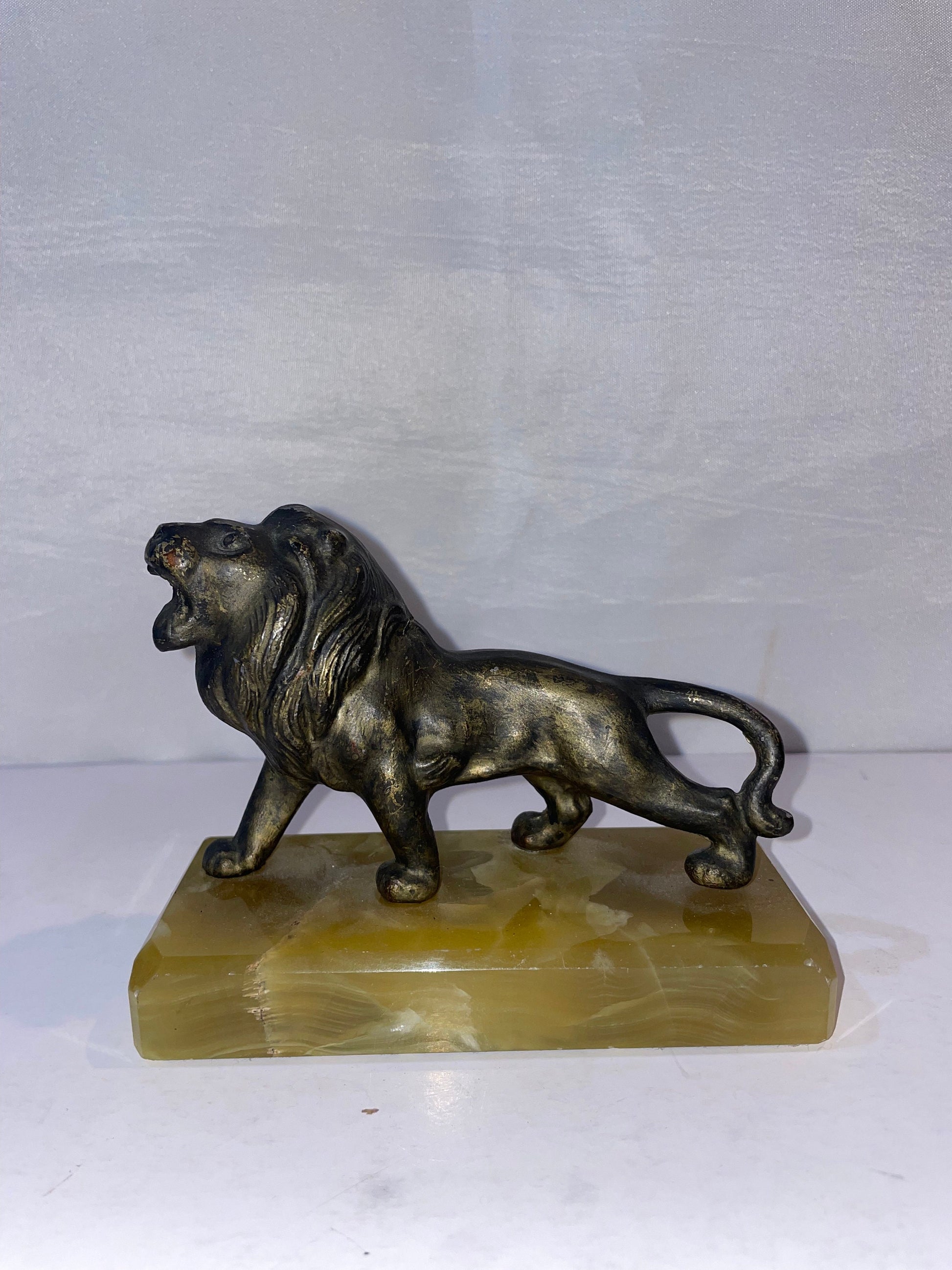 Onyx Lion Pair Bookends