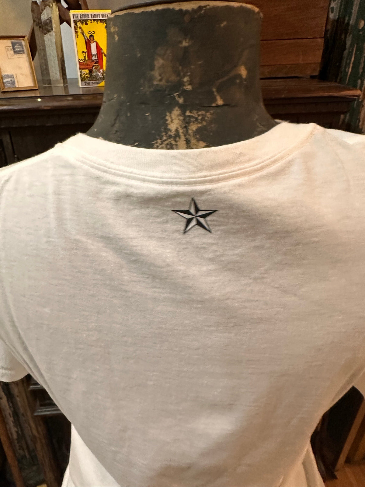 Collect T-Shirt with Spray Paint Graffiti Graphic