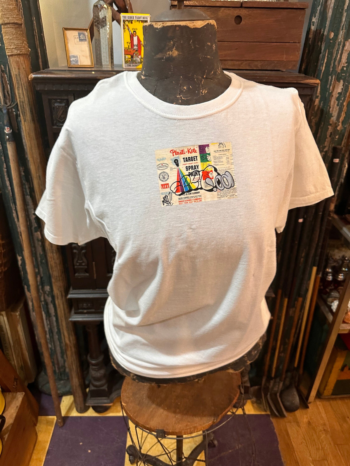 Collect T-Shirt with Spray Paint Graffiti Graphic