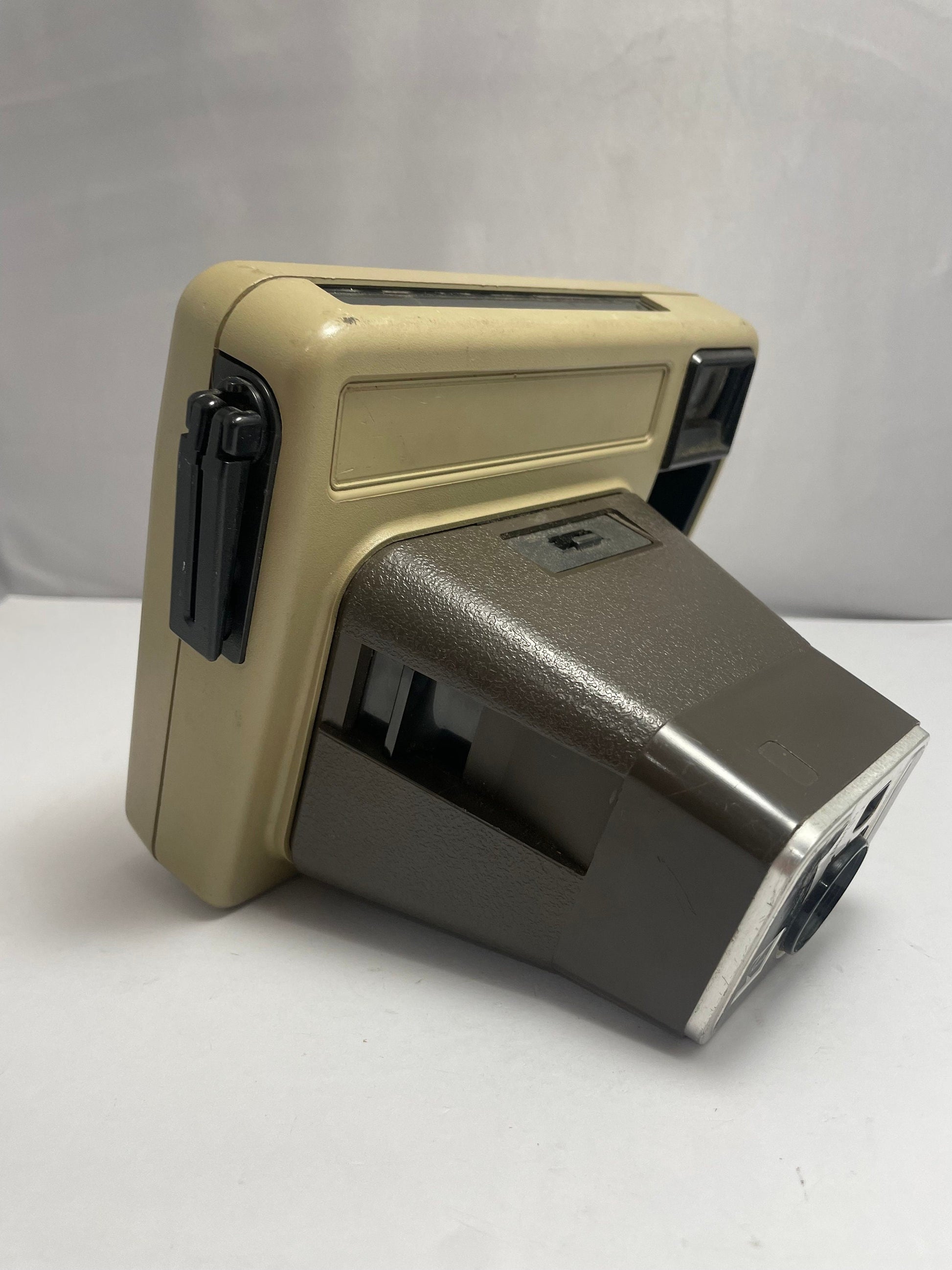 Vintage 1982 Kodak Pleaser II Kodamatic Instant Camera