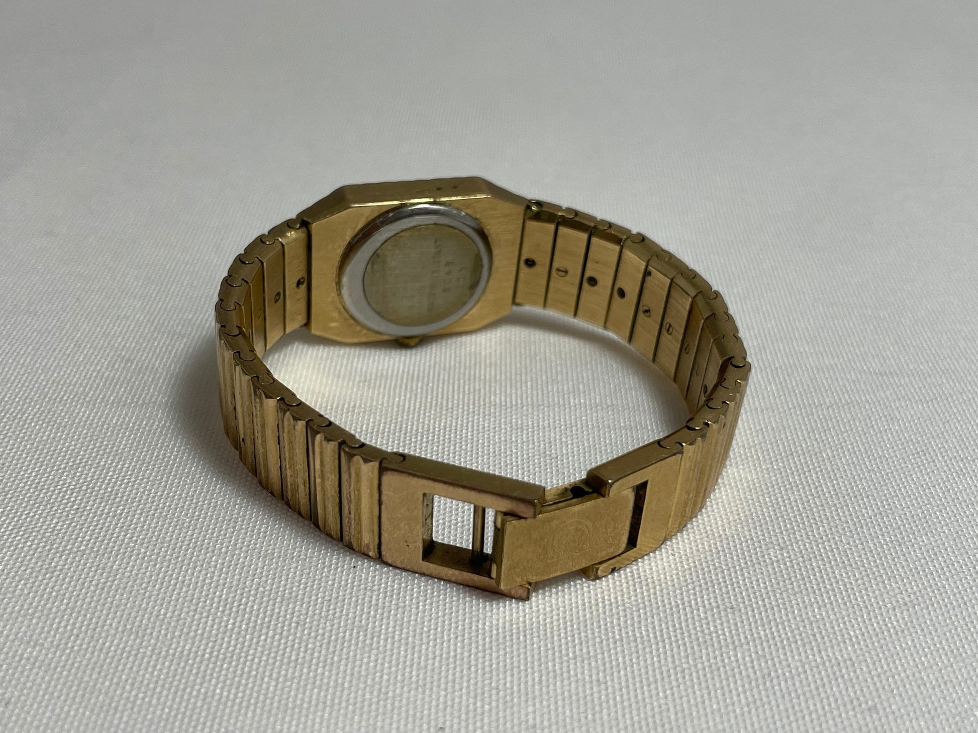 Vintage Consul Quartz Women's Watch, Retro Timepiece, Elegant Wristwatch, Classic Watch, Stylish Ladies Watch