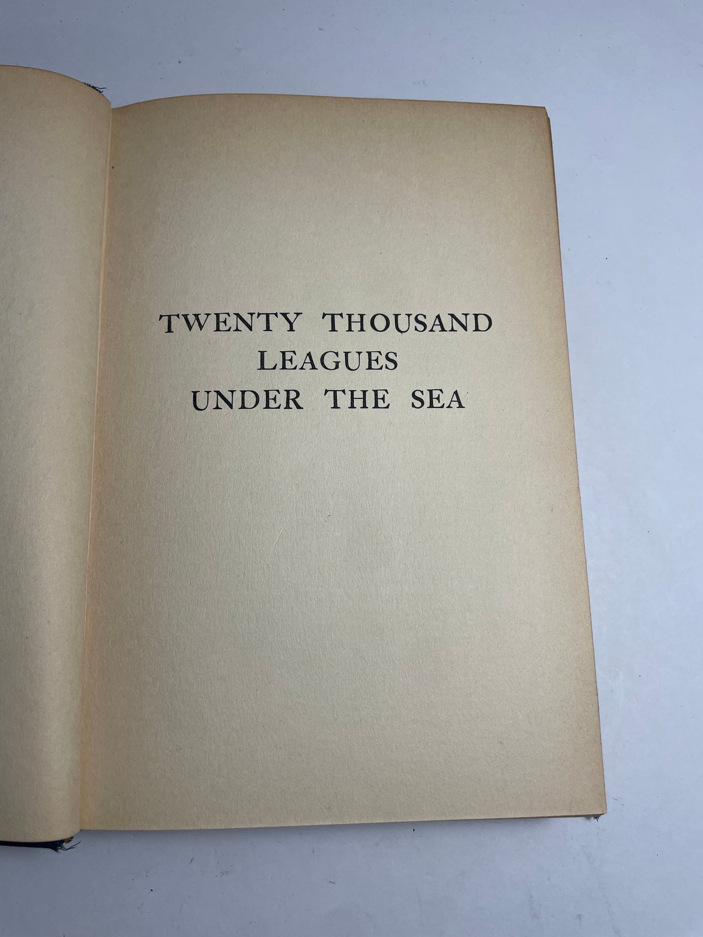 Immortal Masterpieces of Literature, Twenty Thousand Leagues Under the Sea and The Blockade Runners by Jules Verne, Vintage Literature