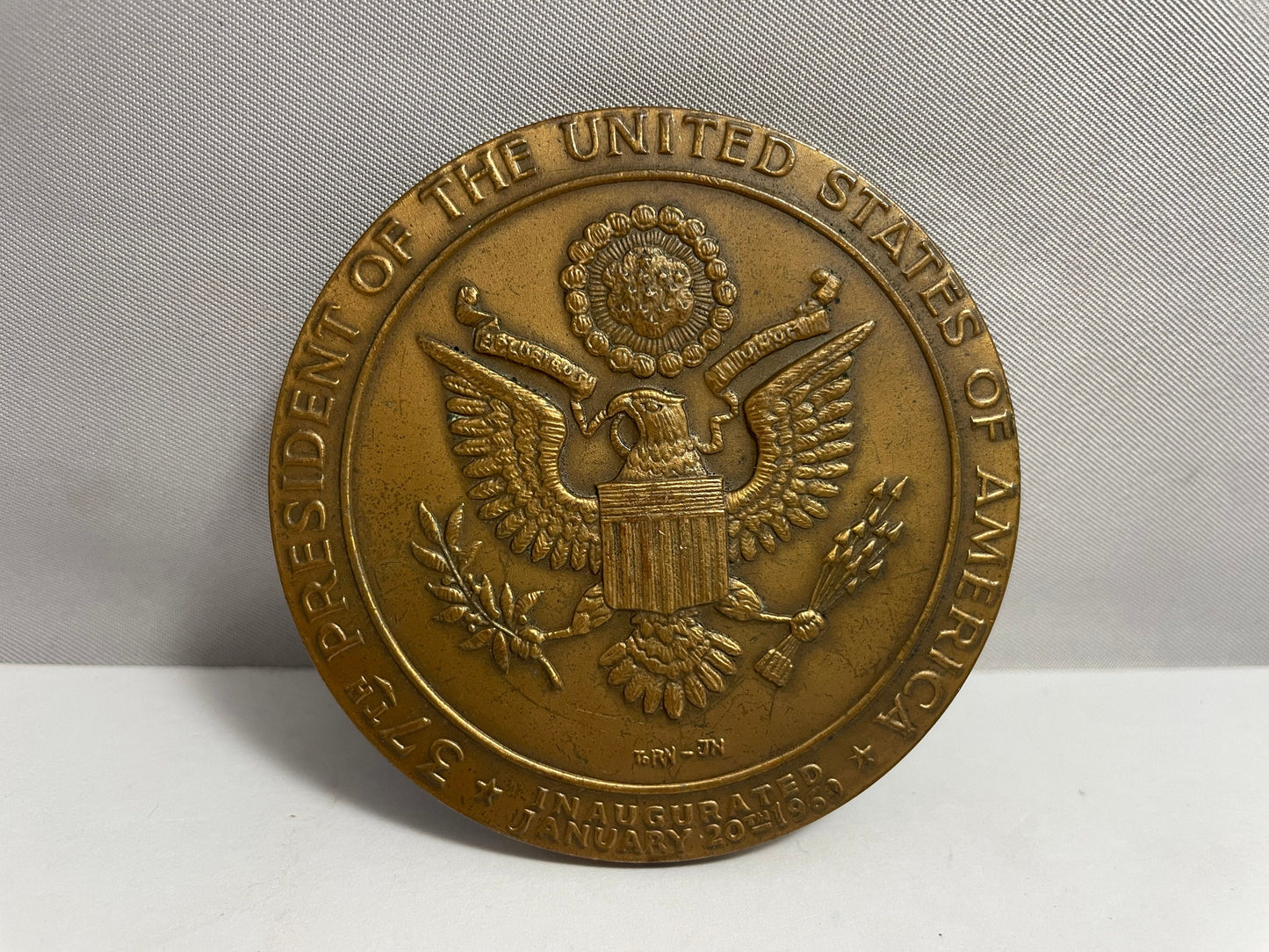 Vintage Richard Milhous Nixon 37th President of US 1969 Inaugurated Vintage Bronze Medal, Presidential Memorabilia, Vintage US Collectible