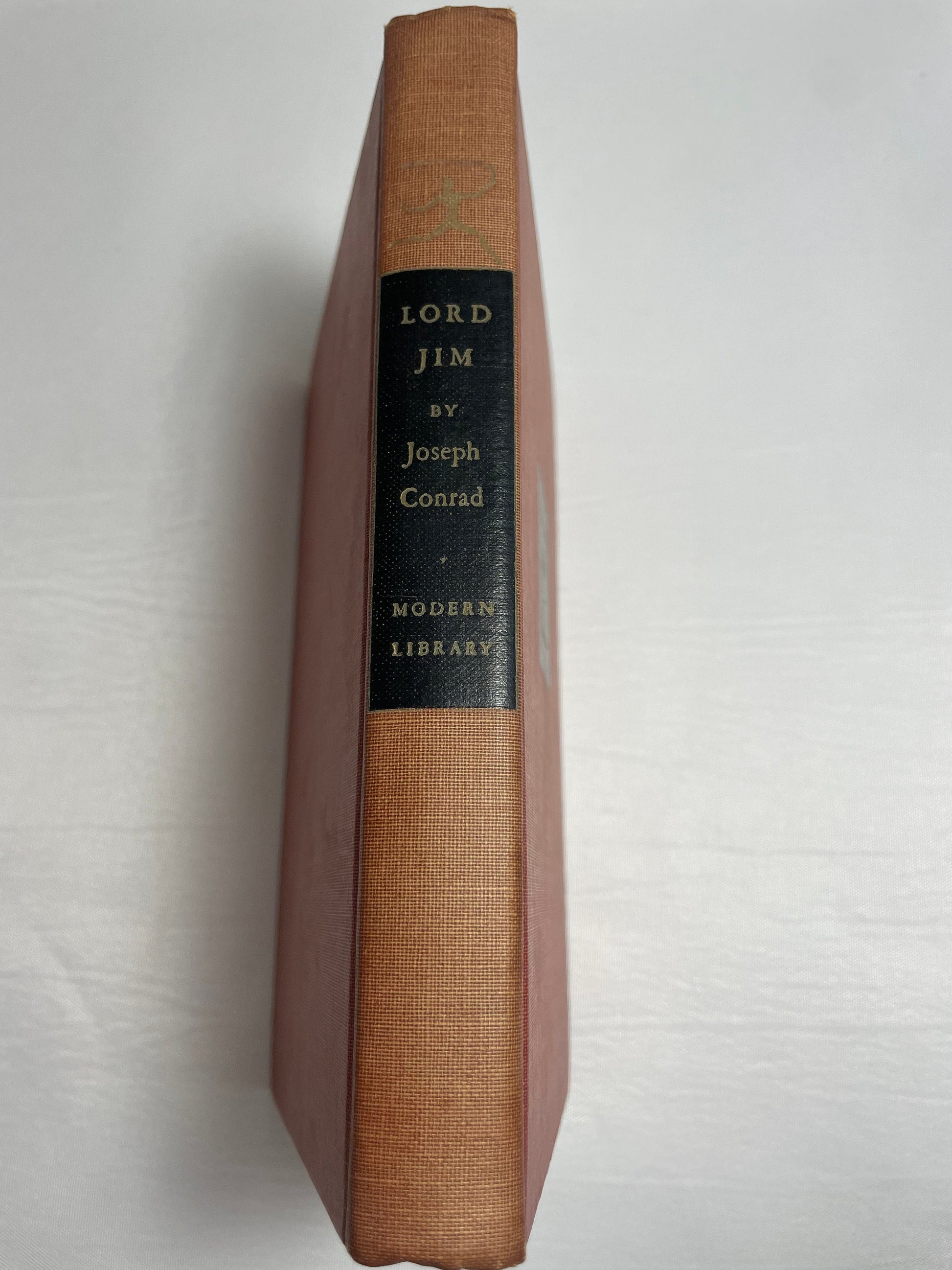 Lord Jim by Joseph Conrad, Vintage 1980's Edition, Collectible Classic Novel, Psychological Fiction