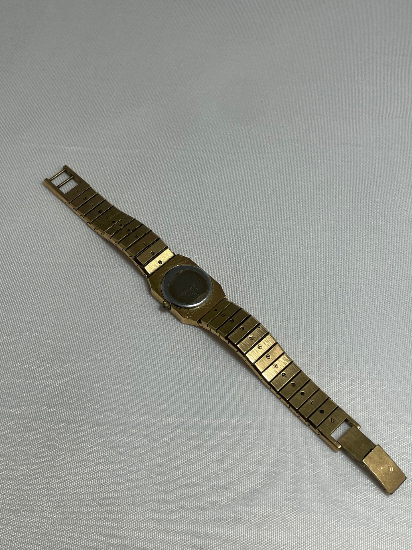 Vintage Consul Quartz Women's Watch, Retro Timepiece, Elegant Wristwatch, Classic Watch, Stylish Ladies Watch