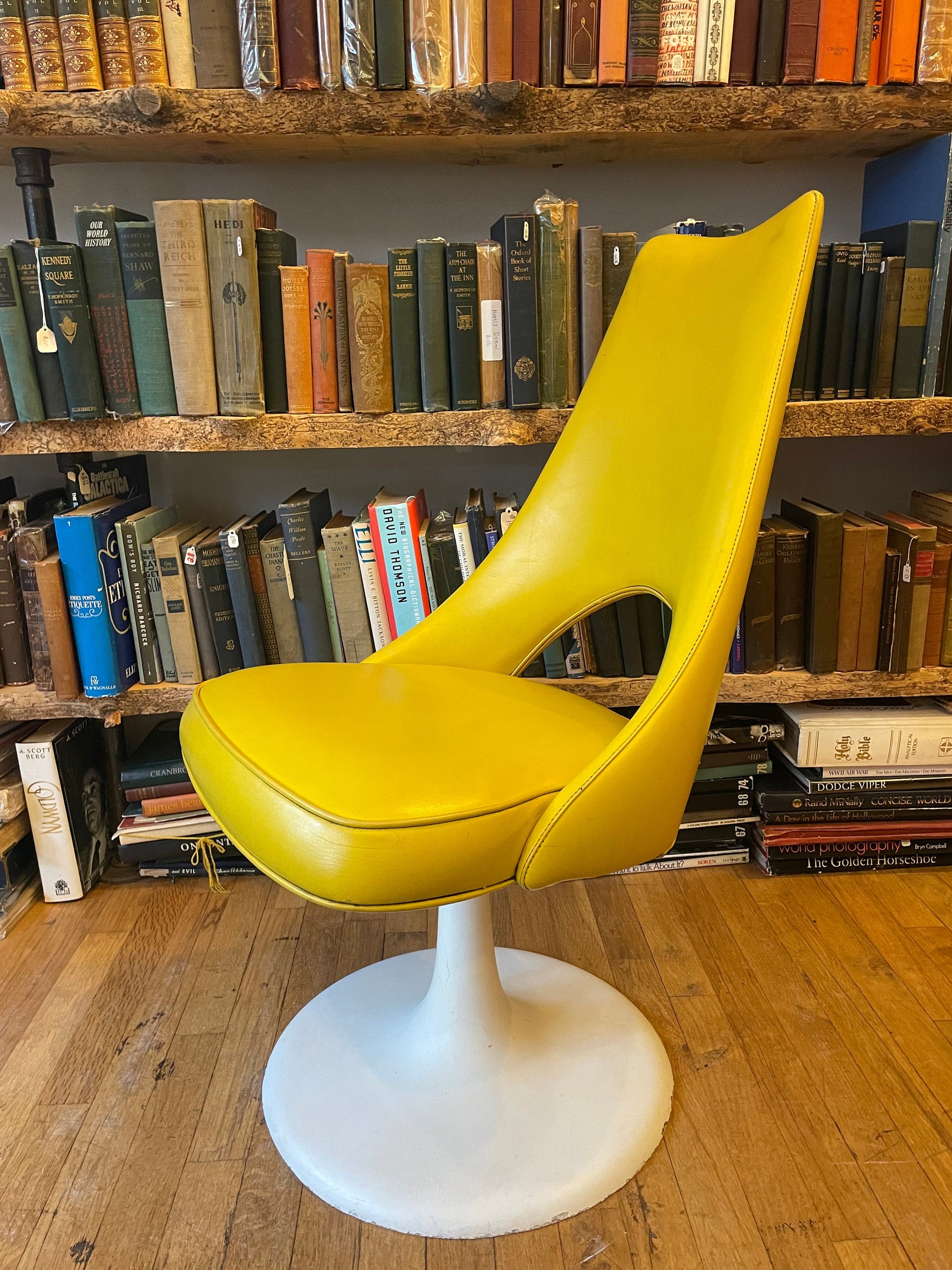 Vintage 1950's Tulip Chairs, Yellow Chairs, Fiberglass, Set of 2, Tulip Chair Set, Vintage Home Decor, One of a Kind Home Decor