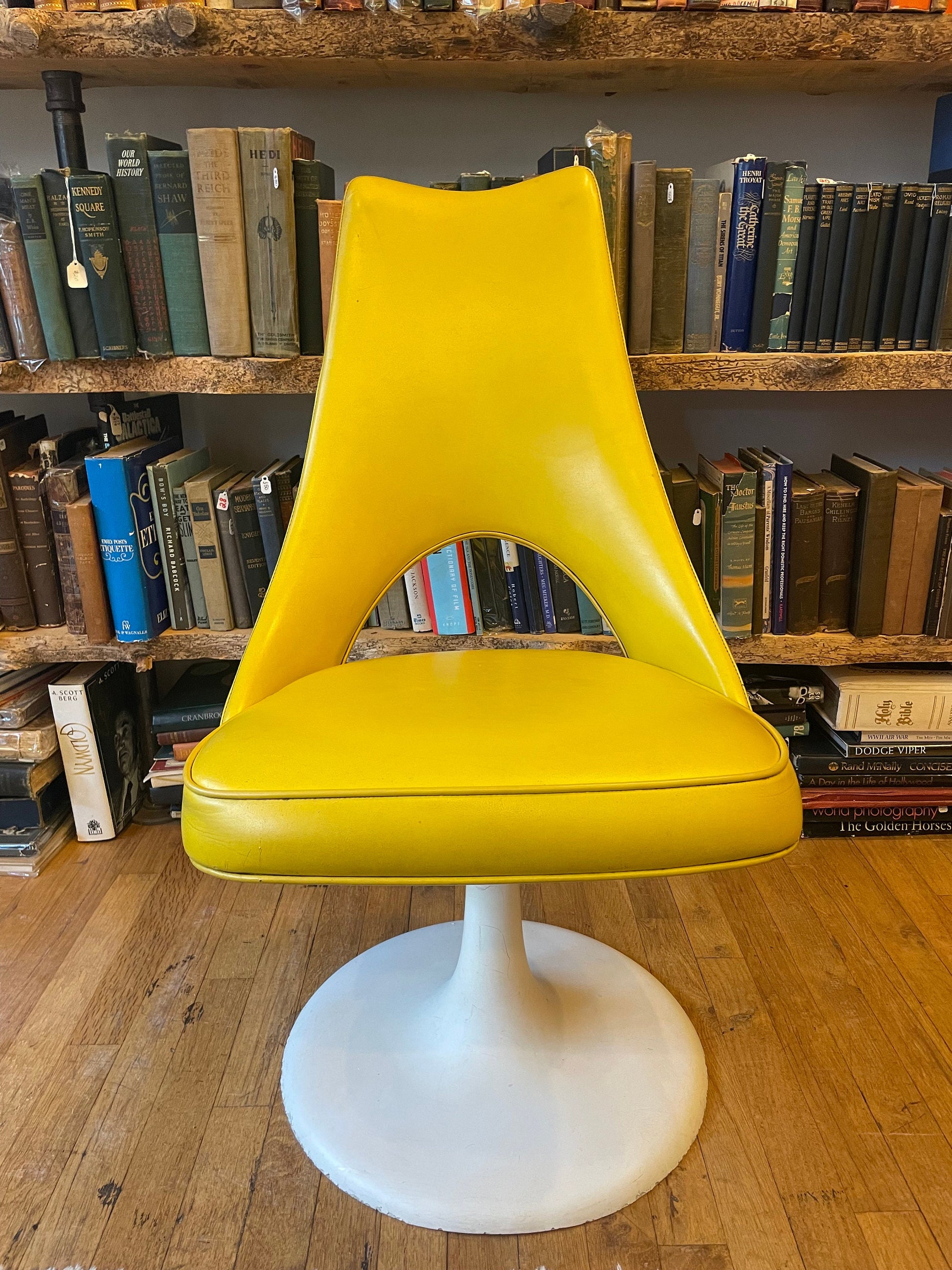 Vintage 1950's Tulip Chairs, Yellow Chairs, Fiberglass, Set of 2, Tulip Chair Set, Vintage Home Decor, One of a Kind Home Decor