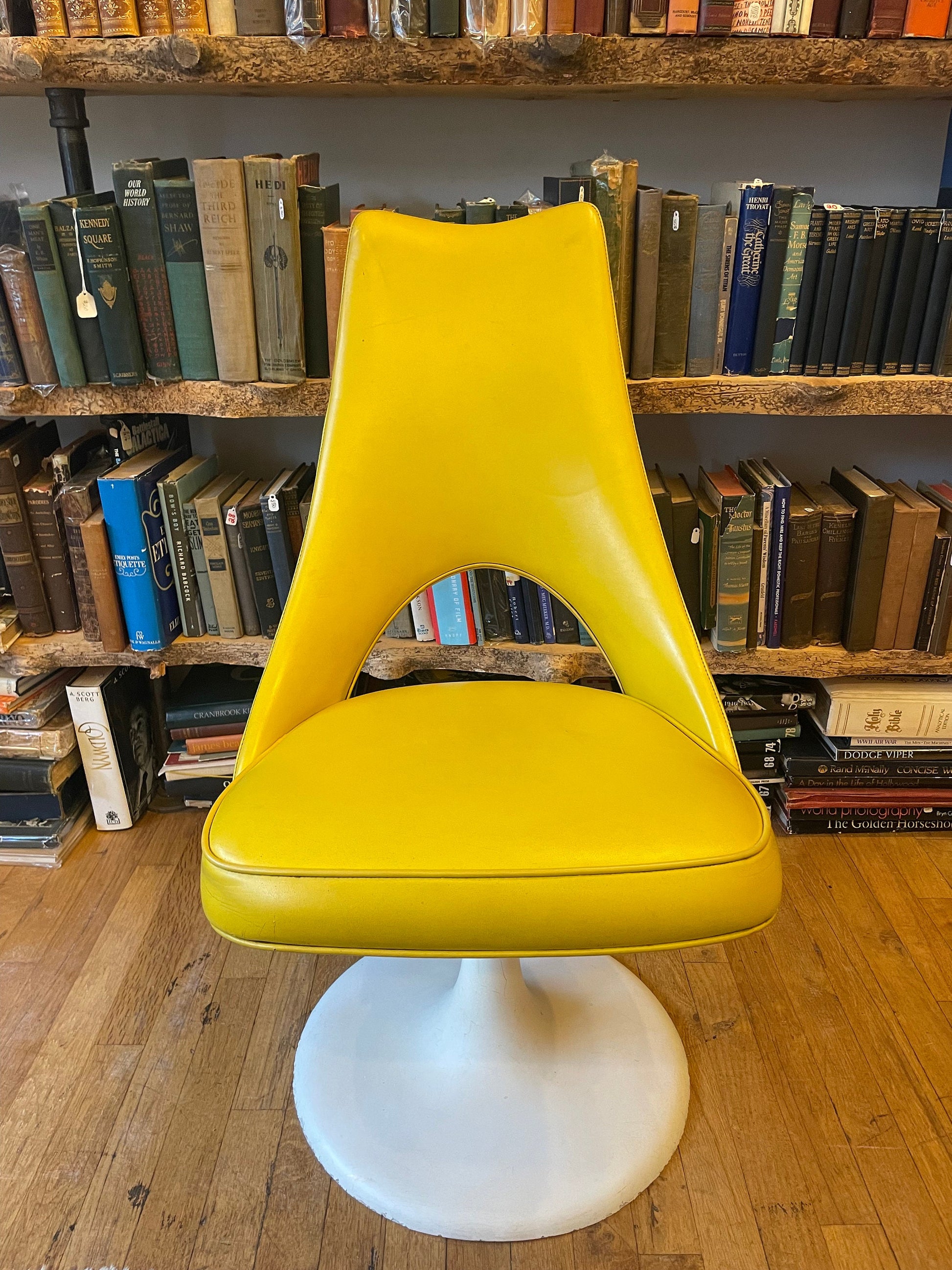 Vintage 1950's Tulip Chairs, Yellow Chairs, Fiberglass, Set of 2, Tulip Chair Set, Vintage Home Decor, One of a Kind Home Decor