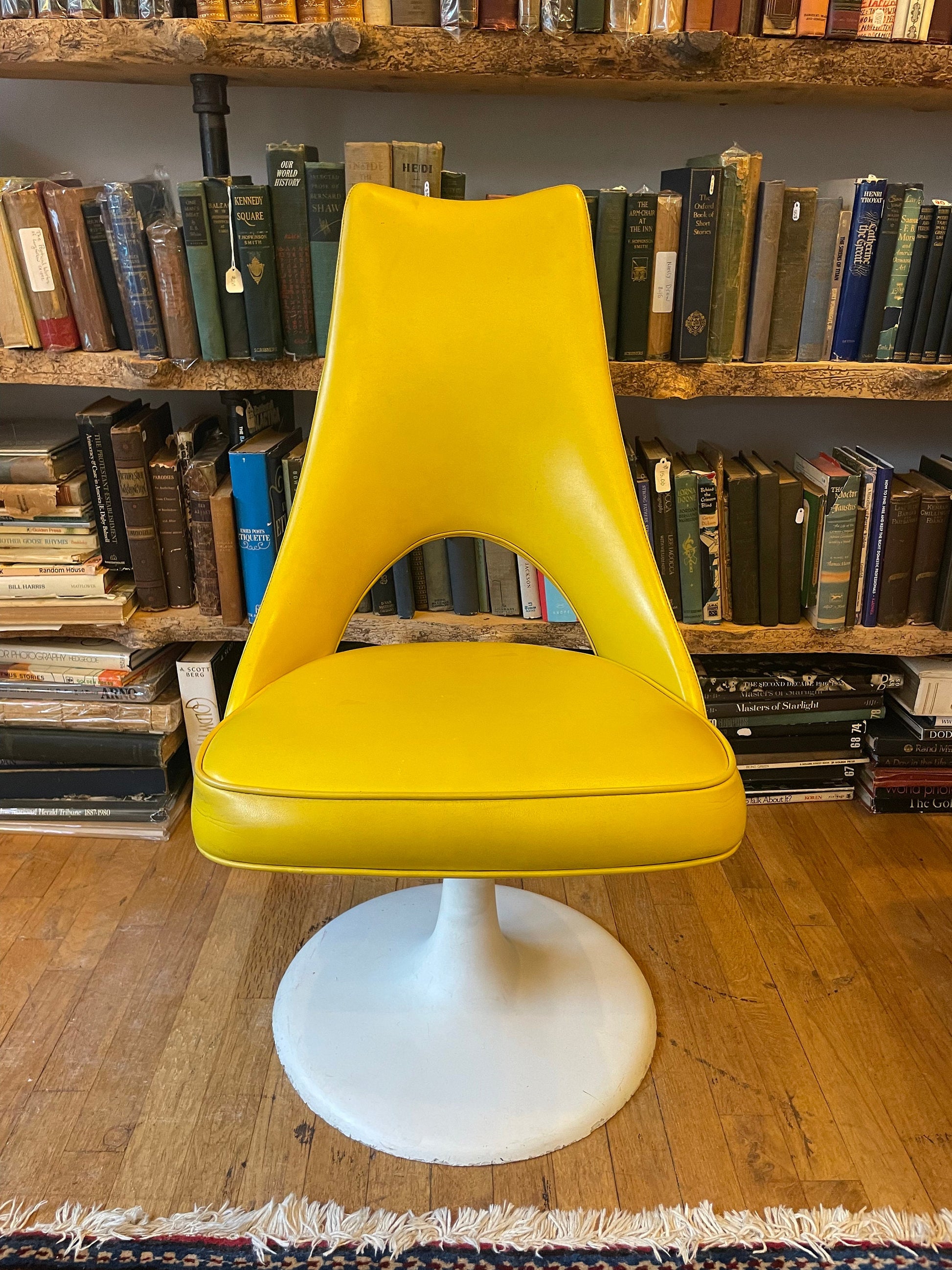 Vintage 1950's Tulip Chairs, Yellow Chairs, Fiberglass, Set of 2, Tulip Chair Set, Vintage Home Decor, One of a Kind Home Decor