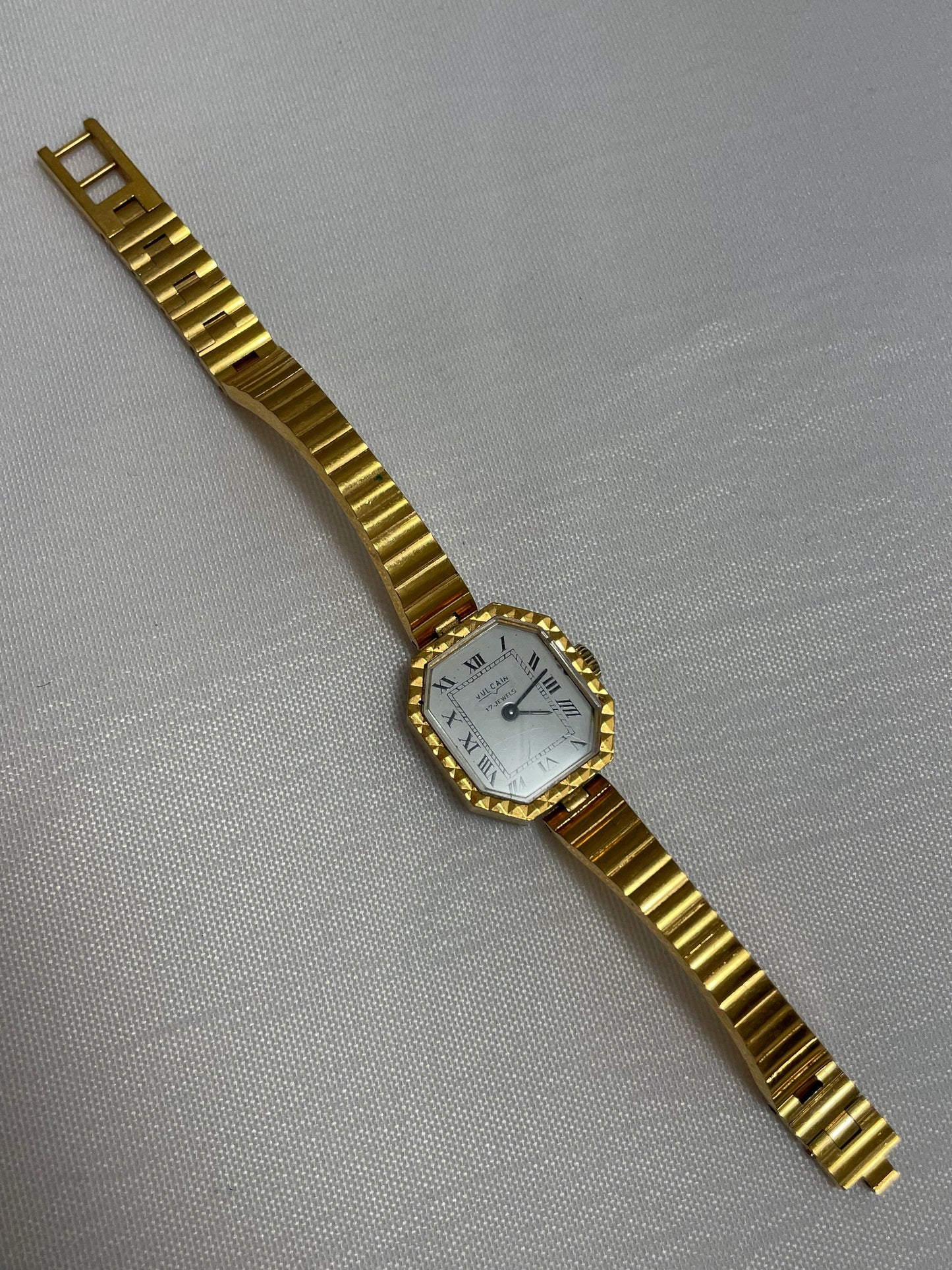 Vintage Women's Vulcain 17 Jewels Wrist Watch, Stainless Steel Back, Base Metal Bezel, Mechanical Watch, Accessories, Women's Jewelry