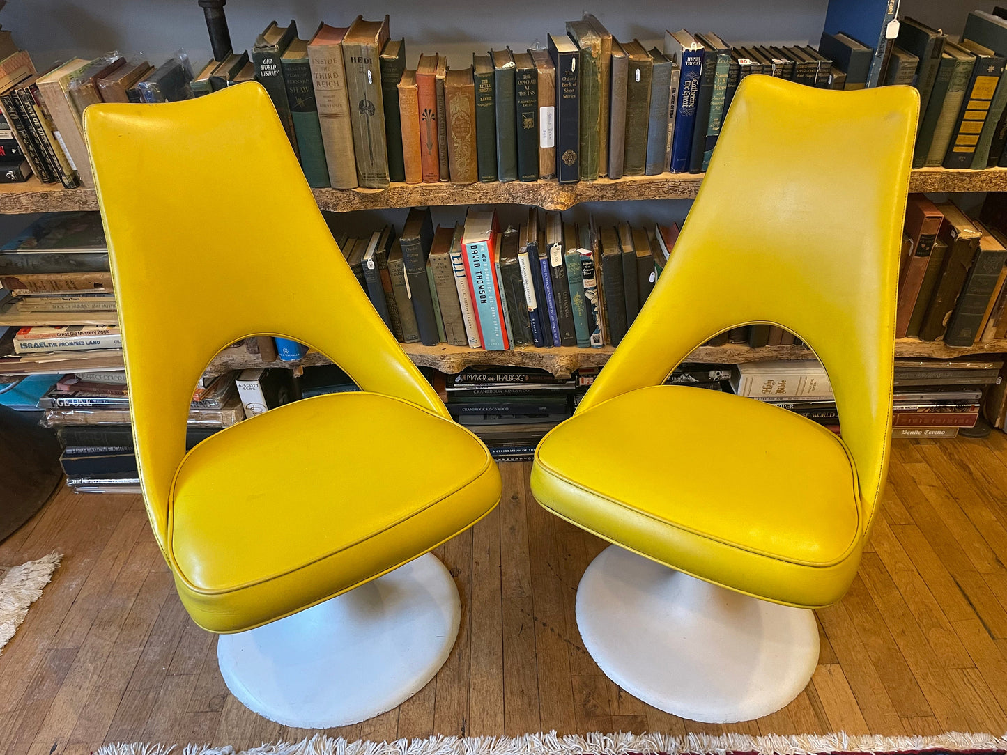 Vintage 1950's Tulip Chairs, Yellow Chairs, Fiberglass, Set of 2, Tulip Chair Set, Vintage Home Decor, One of a Kind Home Decor