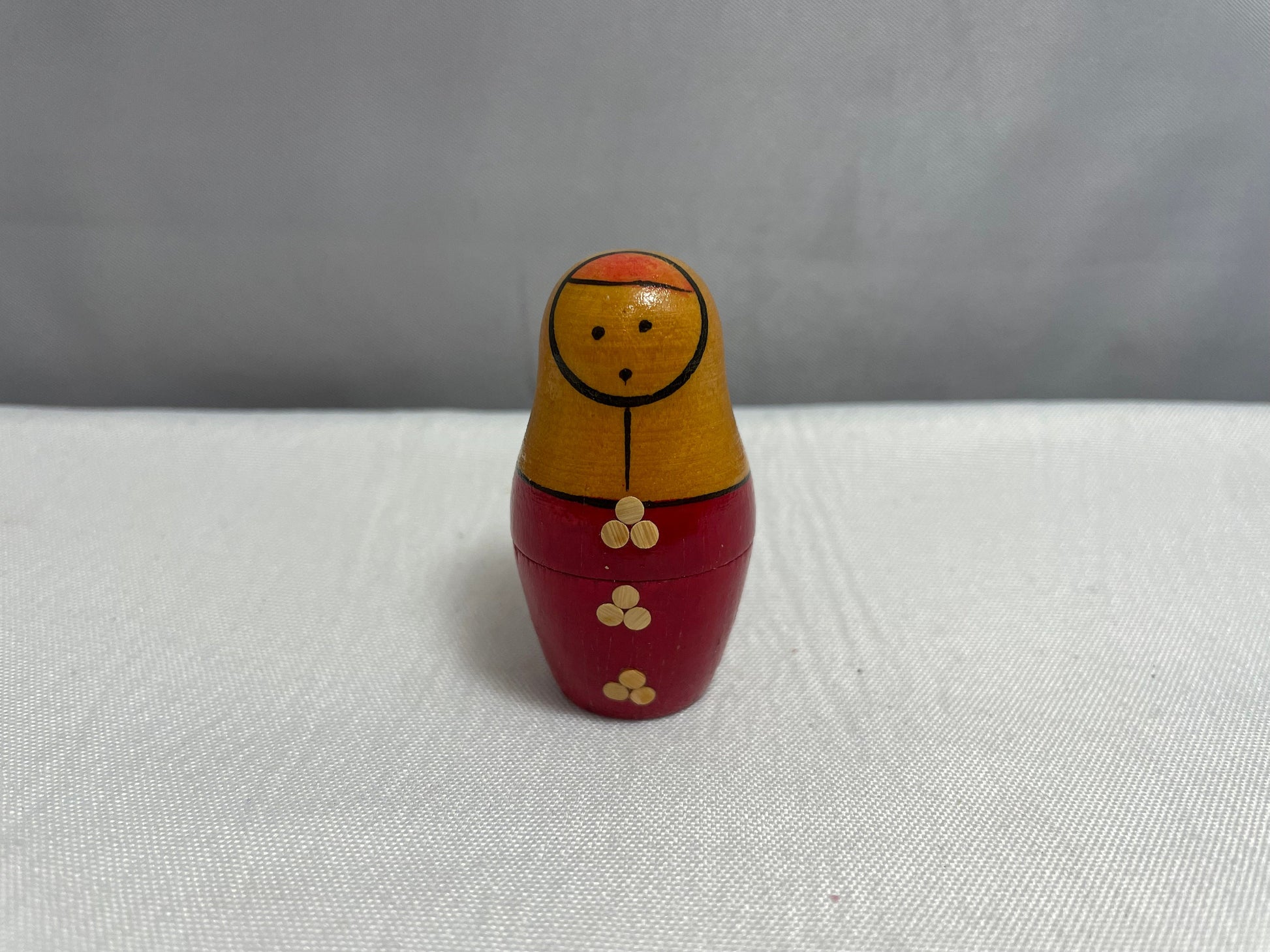 Vintage Russian Nesting Dolls, Wooden Hand painted Nesting Dolls, Rare Vintage Collectible, Set of 8