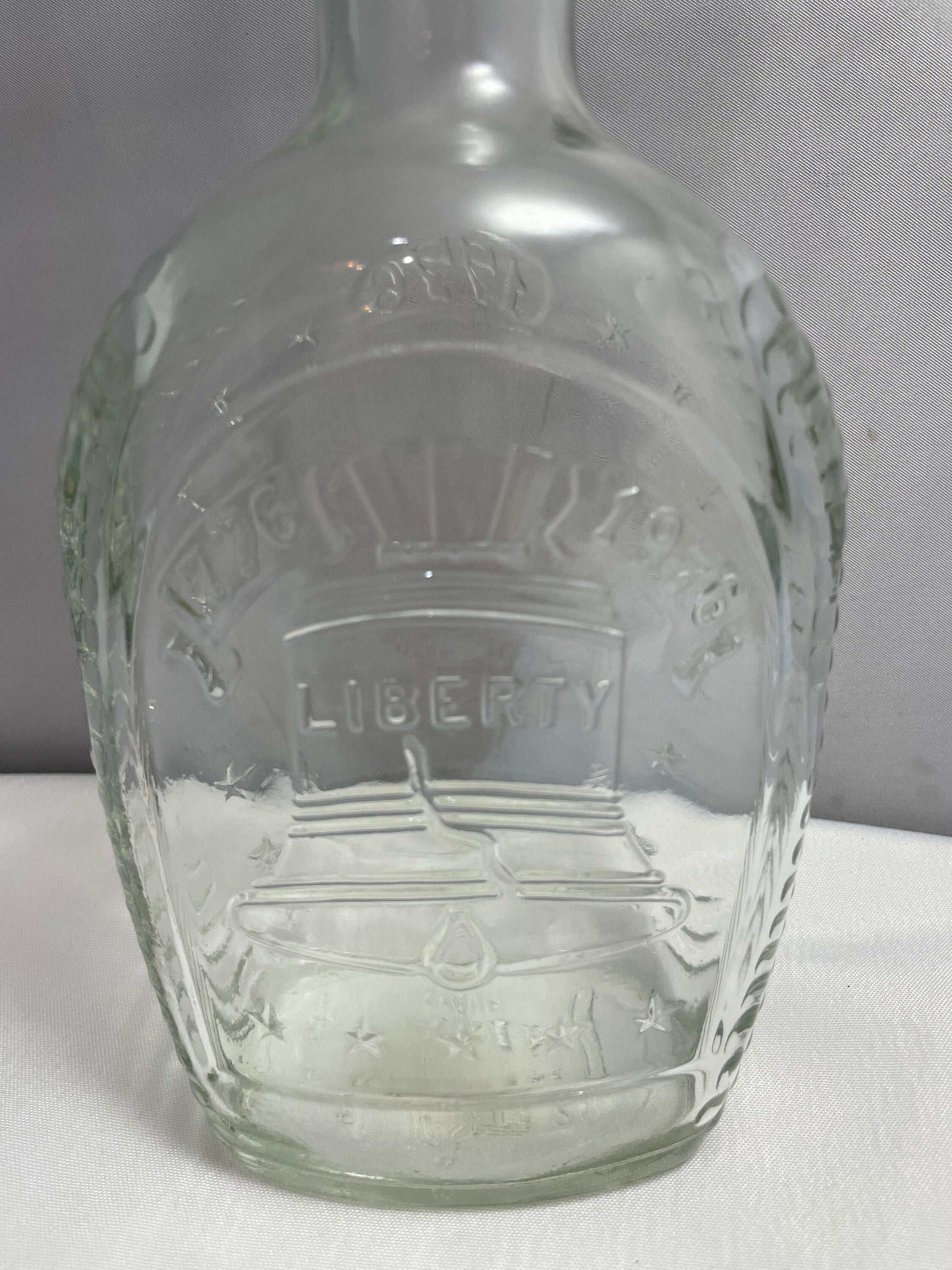 Vintage 1776-1976 Liberty Bell Log Cabin Syrup, Collectible Glass