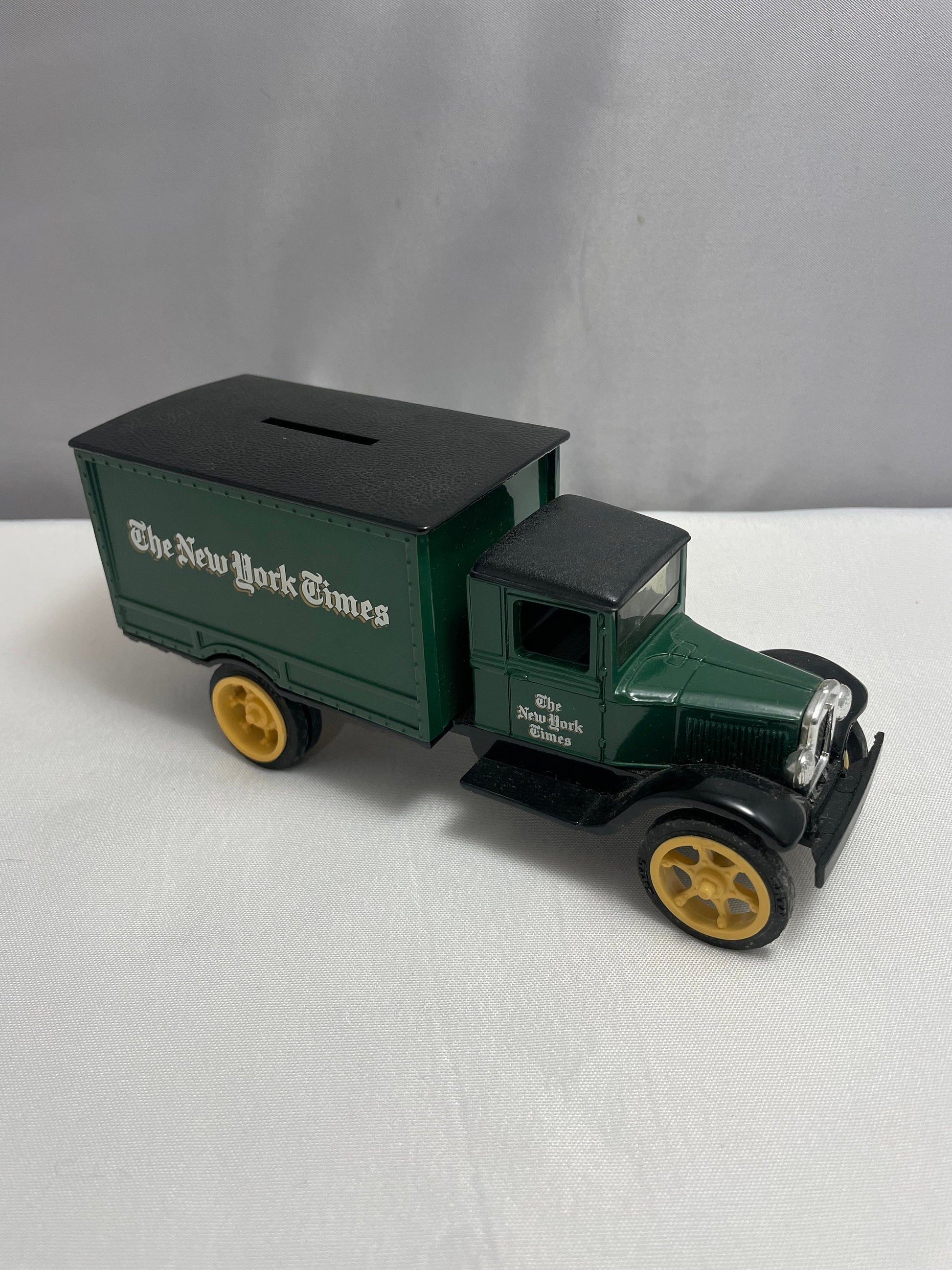 The New York Times 1931 Hawkeye Truck Advertising Car Piggy Bank, Toy Car, Rare Collectible, Advertising Truck