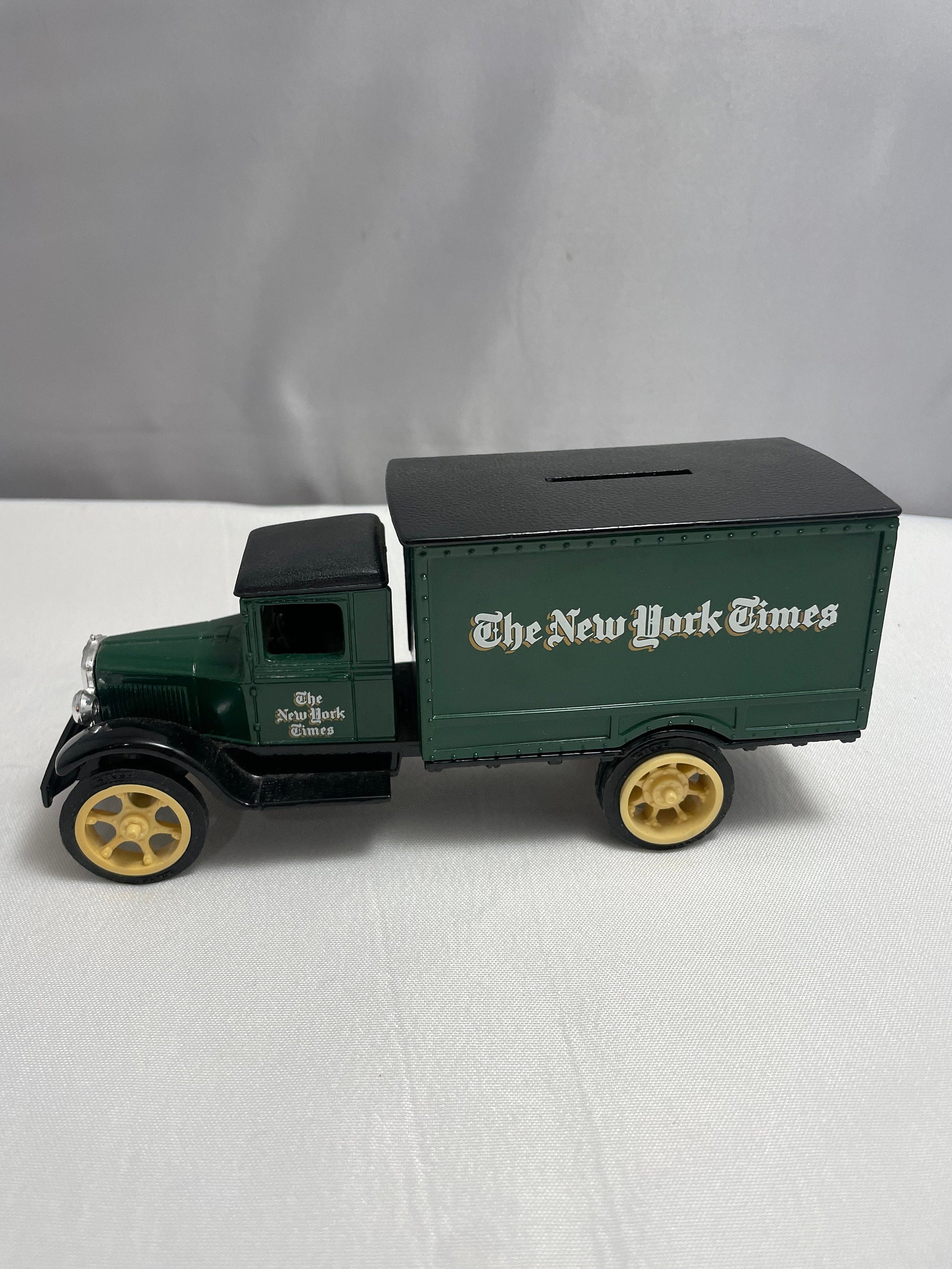 The New York Times 1931 Hawkeye Truck Advertising Car Piggy Bank, Toy Car, Rare Collectible, Advertising Truck