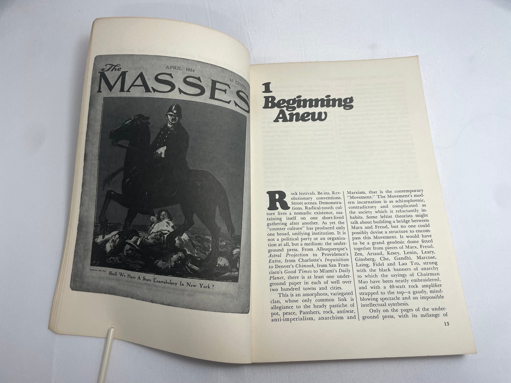 FIRST EDITION 1972 - The Paper Revolutionaries The Rise of the Underground Press by Laurence Leamer - Paperback