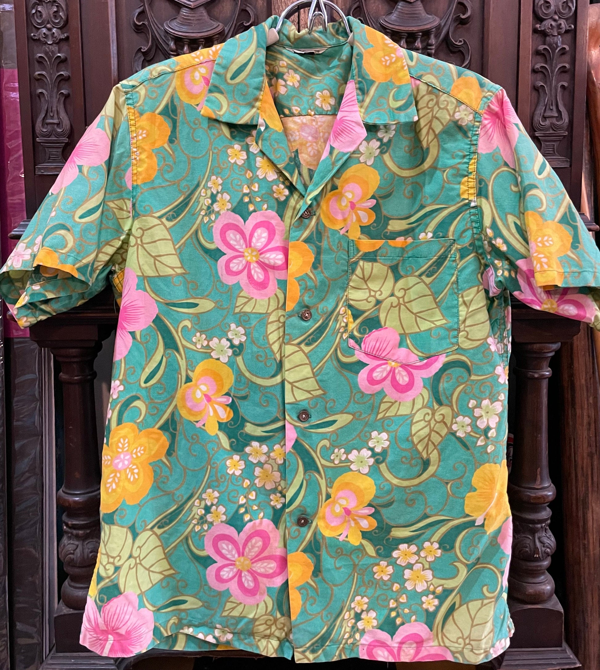 Vintage Green, Yellow, and Pink Floral Hawaiian Shirt Made in Hawaii, Hawaiian Shirt, Button Down Shirt, Vintage Clothing