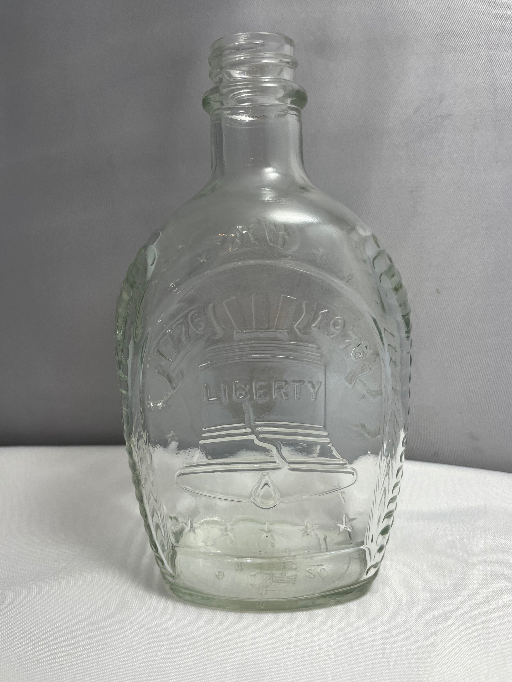 Vintage 1776-1976 Liberty Bell Log Cabin Syrup, Collectible Glass