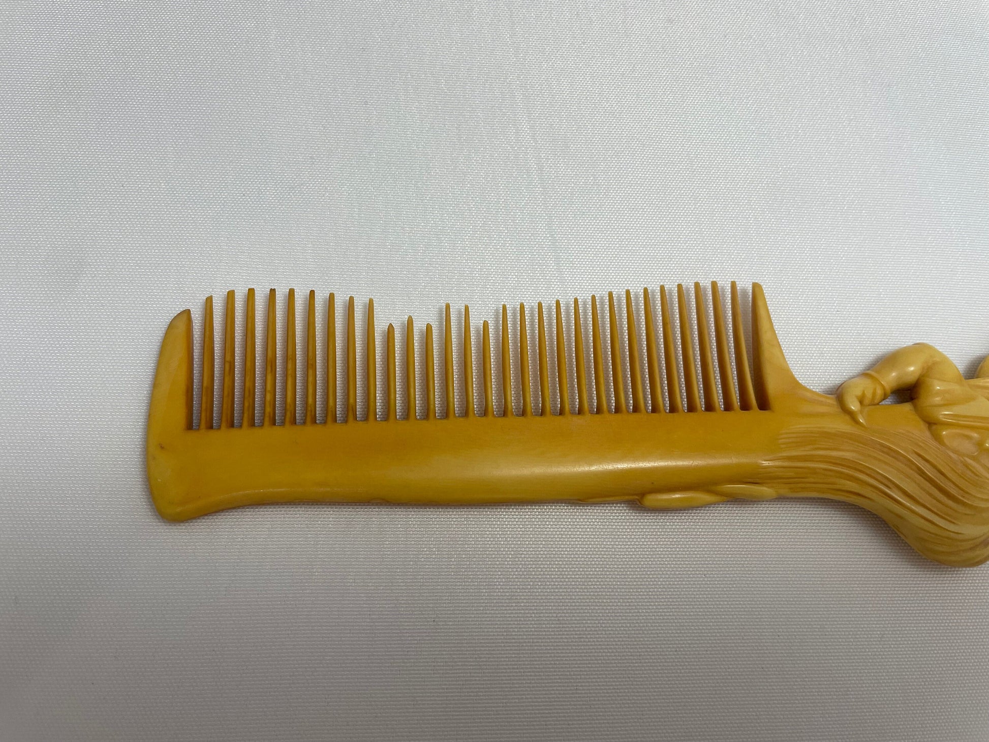 Victorian Celluloid Decorative Hair Comb Rumpelstiltskin Sculpture on Handle, Rare Collectible, Antique Accessories, Victorian Vanity