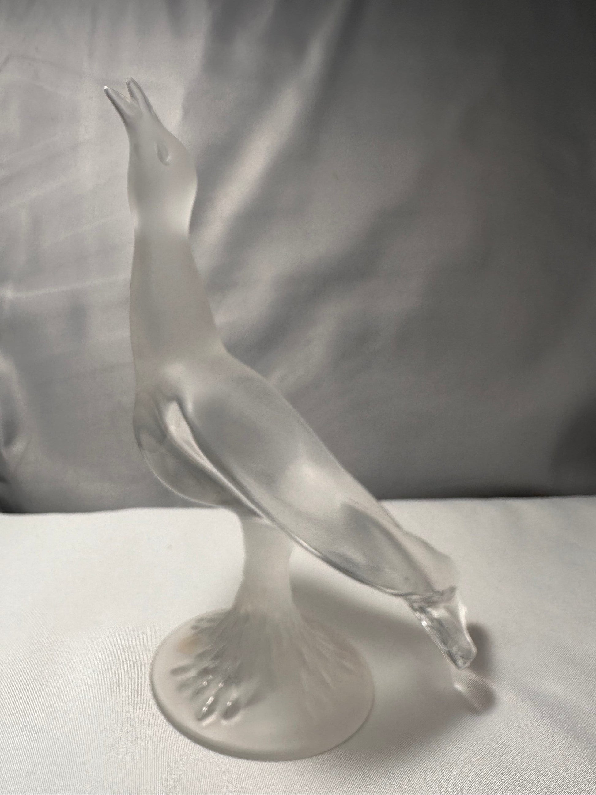 Vintage Lalique Crystal Seagull Figurine, Bird Statue, French Art Glass, Collectible Sculpture, Lalique France