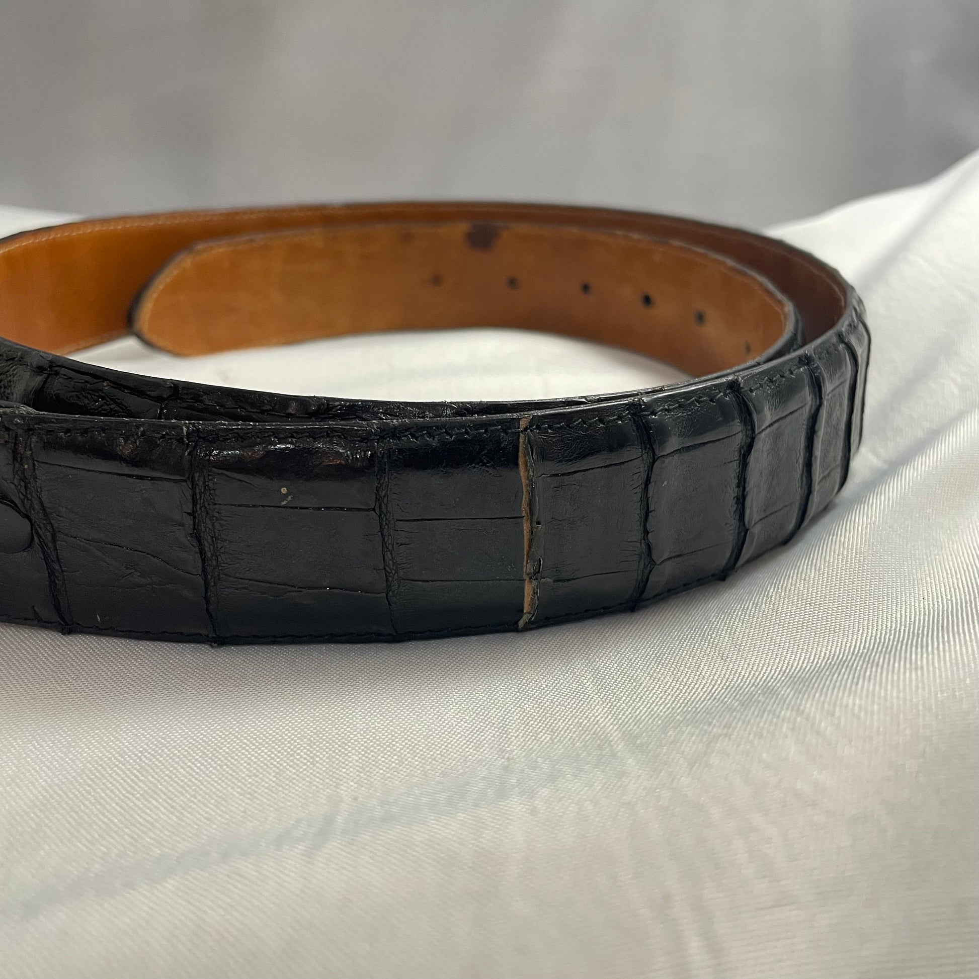 Vintage Genuine Crocodile Belt, Leather Fashion Accessory, Stylish Belt, Classic Buckle, Exotic Skin Belt