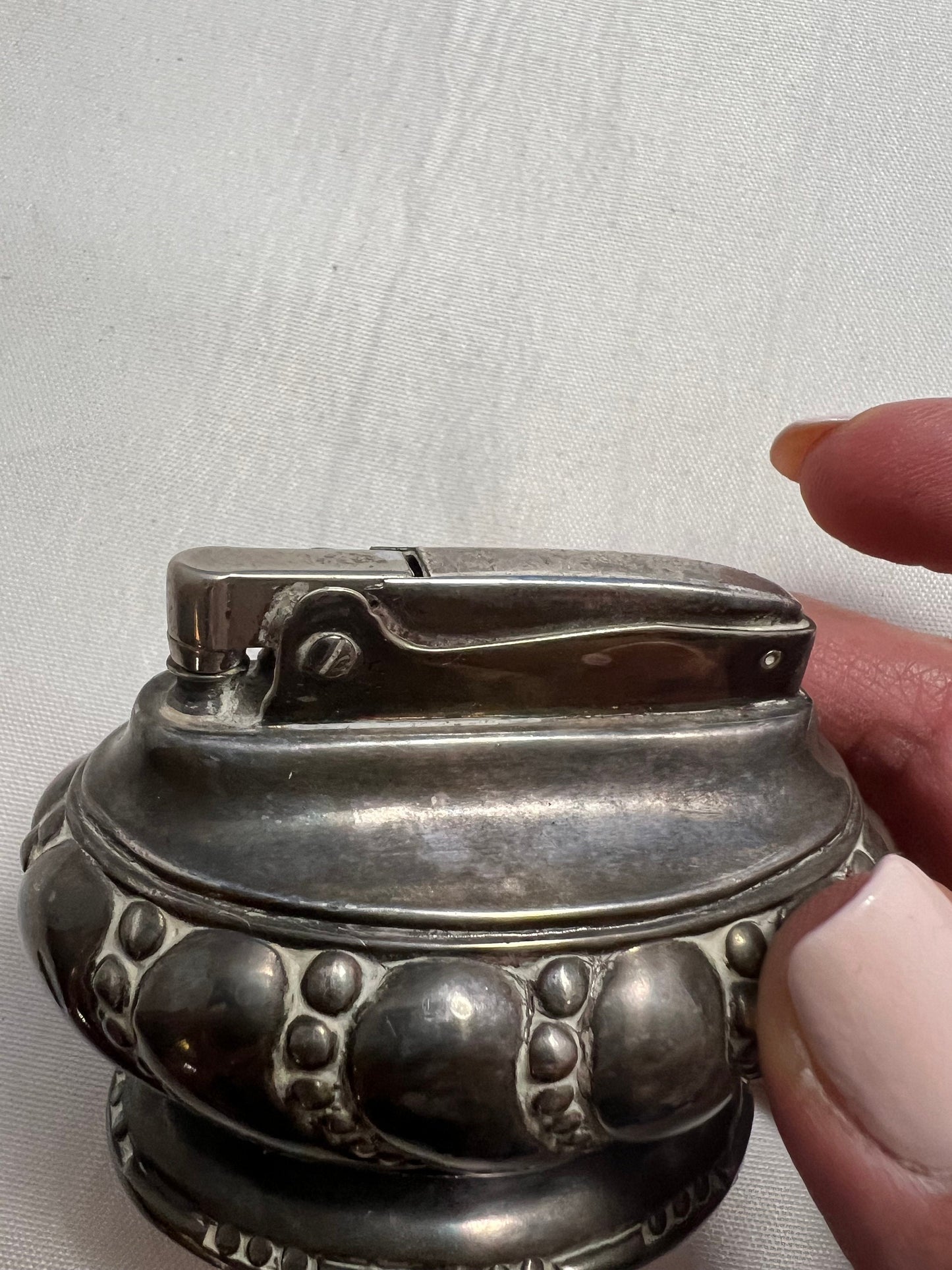 Vintage Ronson Crown Antique Table Lighter Silverplate
