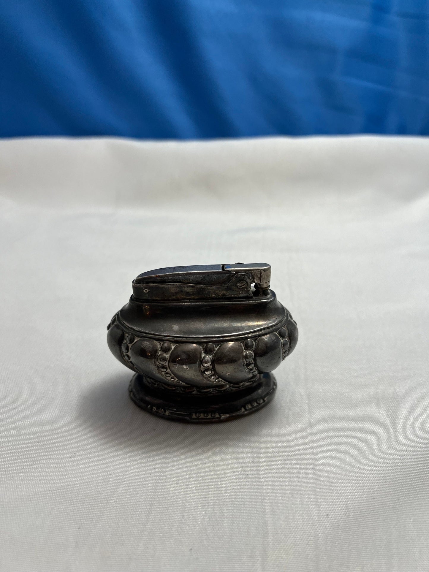 Vintage Ronson Crown Antique Table Lighter Silverplate