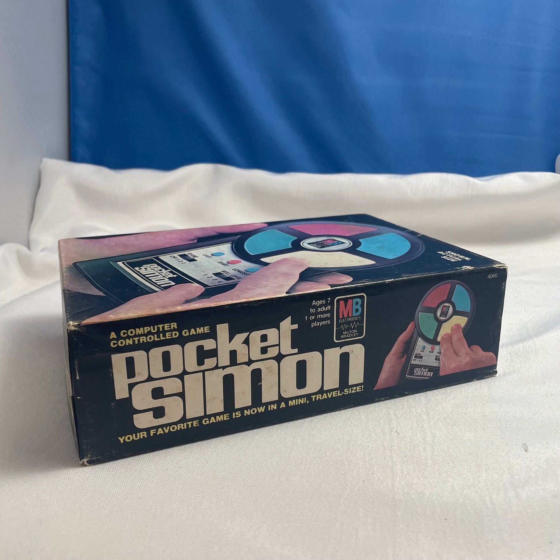 Vintage Pocket Simon 1980 Game, Electronic Memory Game, Retro Toy, Handheld Game, Classic Toy