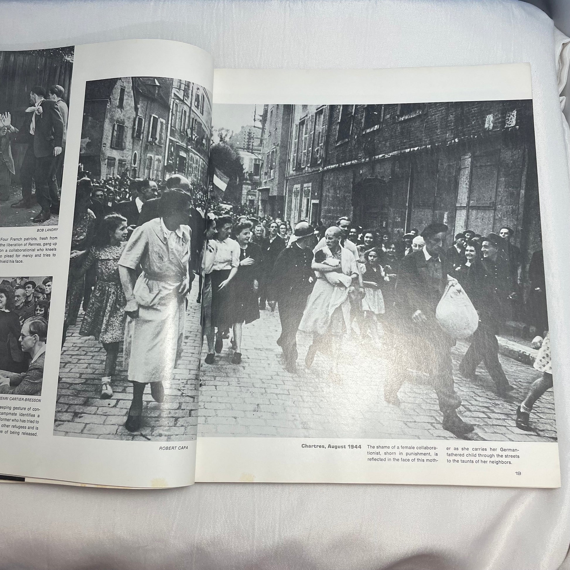 The Best of Life 1975 Paperback, Iconic Photography Collection Book, Vintage Picture History, Unique Gift for Reader